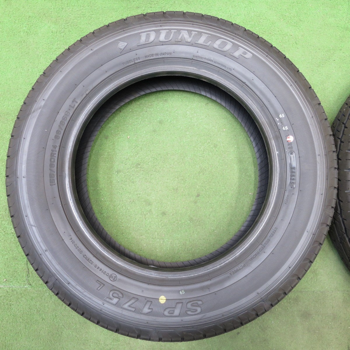新車外し！25年★155/80R14 88/86S ダンロップ SP175L タイヤ 14インチ プロボックス サクシード 等★6032702NGノタ