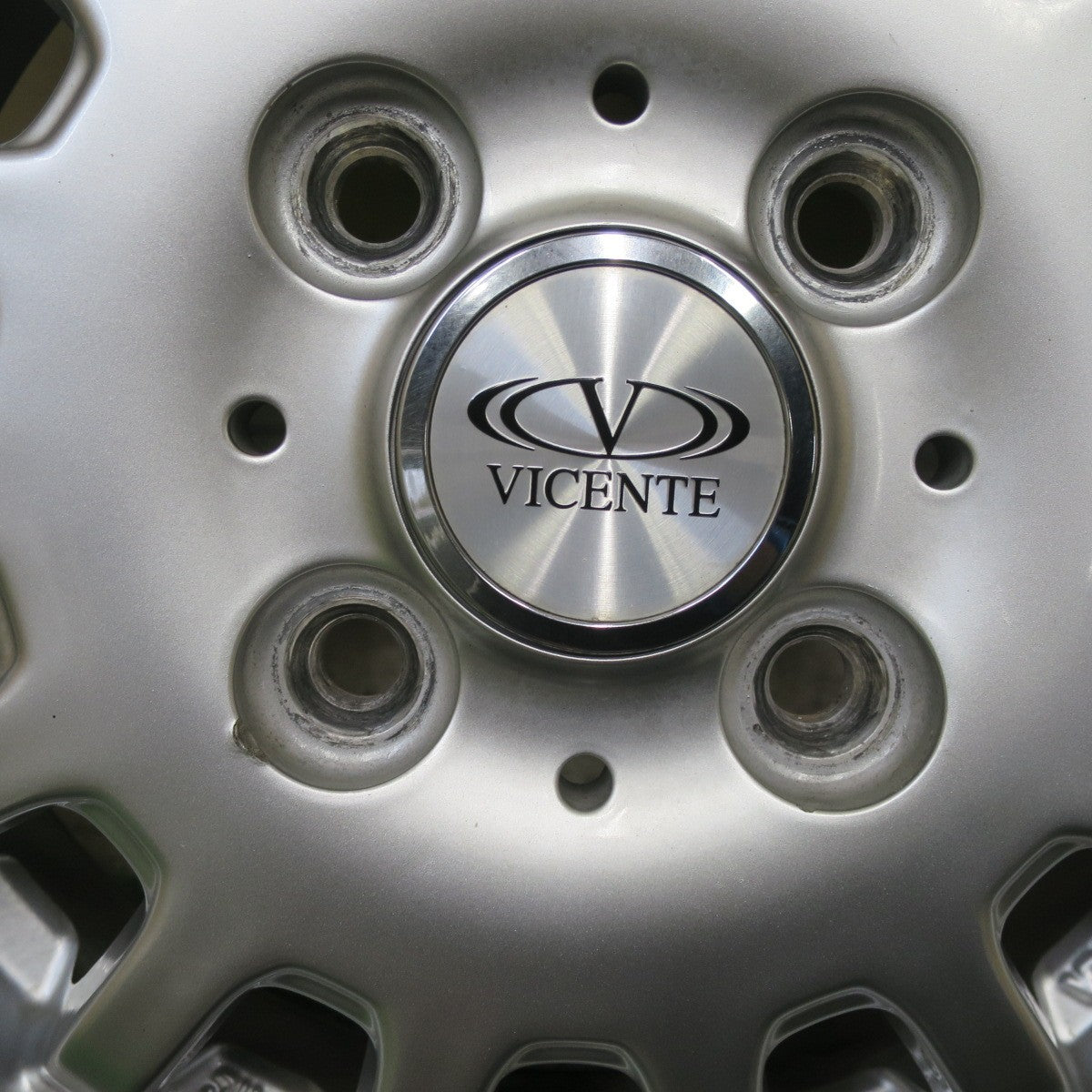 バリ溝！キレイ！9.5分★スタッドレス 145/80R12 80/78N ダンロップ ウインターマックス SV01 VICENTE ヴィセンテ 12インチ PCD100/4H★5062003TTス
