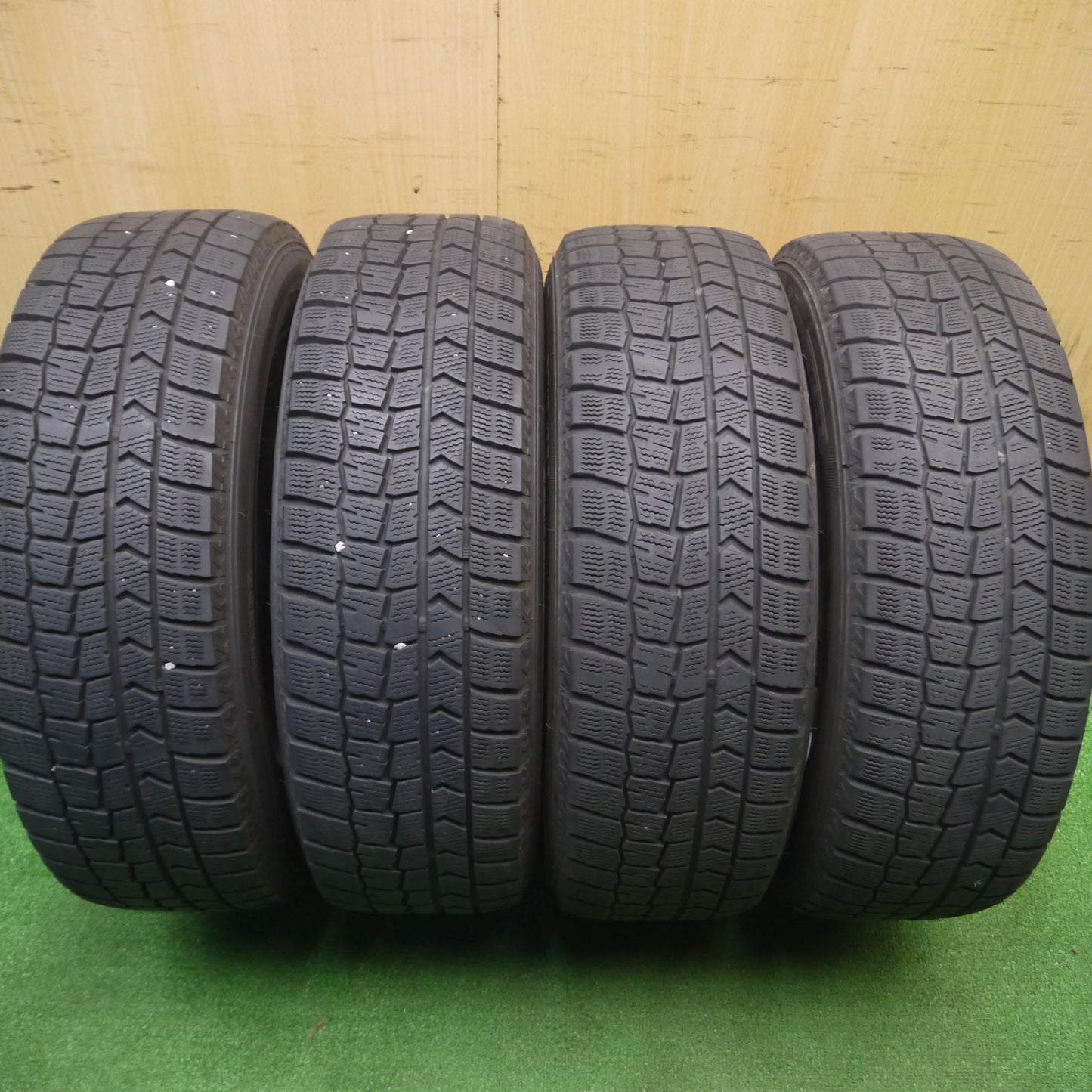[送料無料] キレイ！21年★スタッドレス 185/65R15 ダンロップ ウインターマックス WM02 SCHNEIDER シュナイダー 15インチ PCD100/4H★4103004Hス