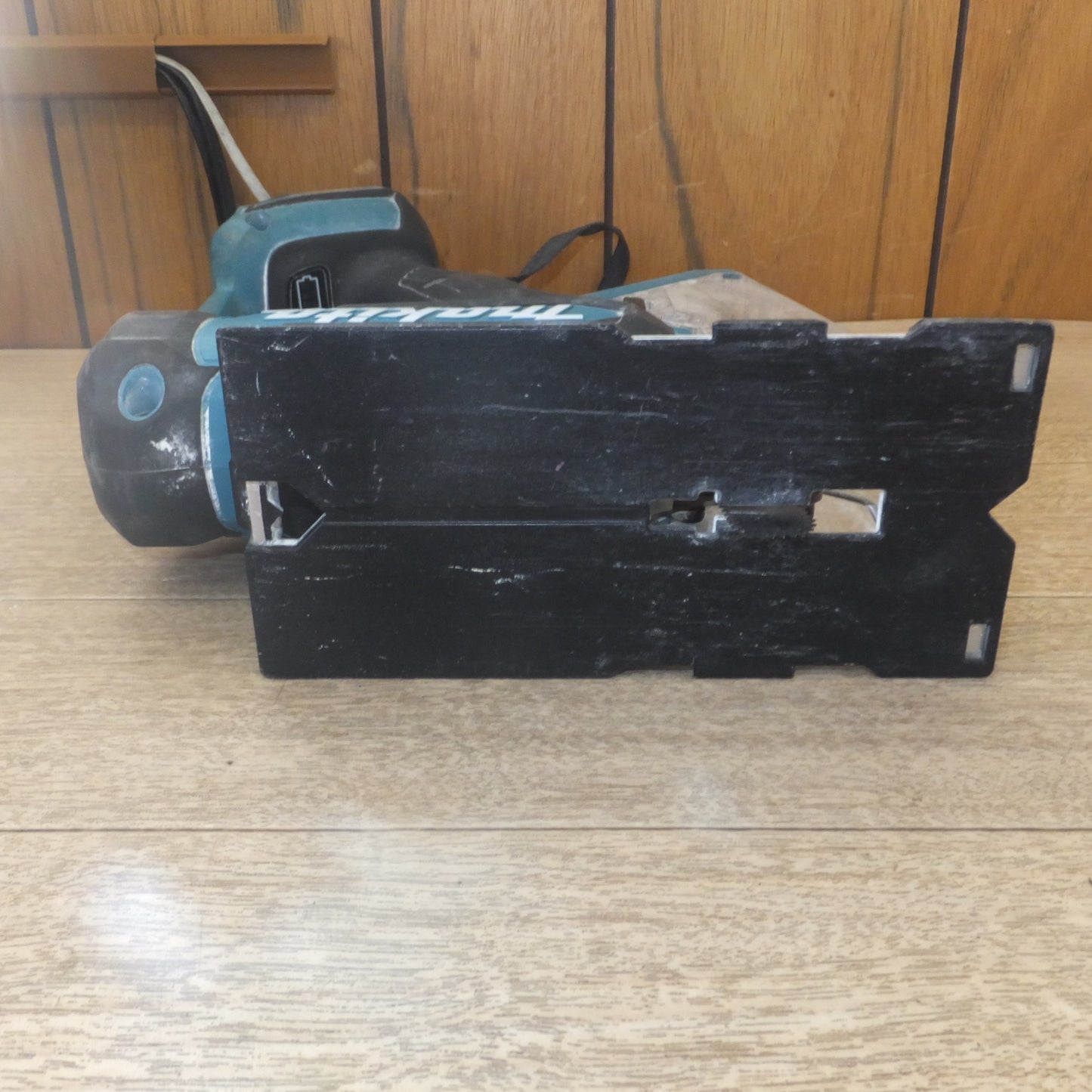 [送料無料] ★マキタ makita 充電式ボードカッタ SD140DRGX 14.4V　バッテリ なし★