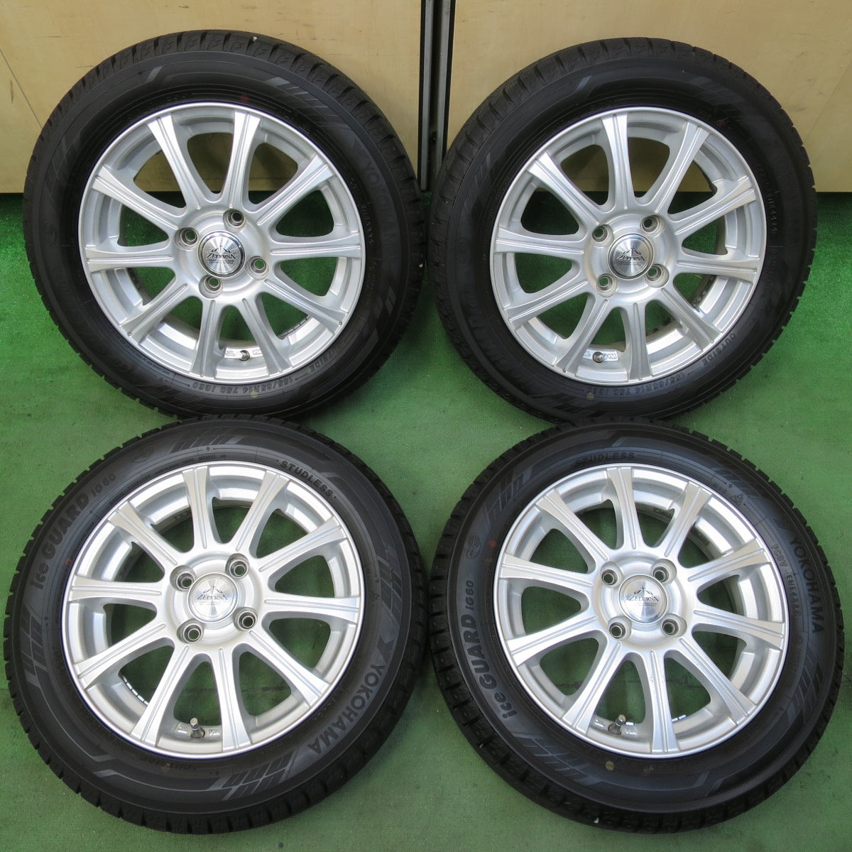 バリ溝！24年！ほぼ10分★スタッドレス 155/65R14 ヨコハマ アイスガード iG60 ZELERNA 14インチ PCD100/4H★5090905イス