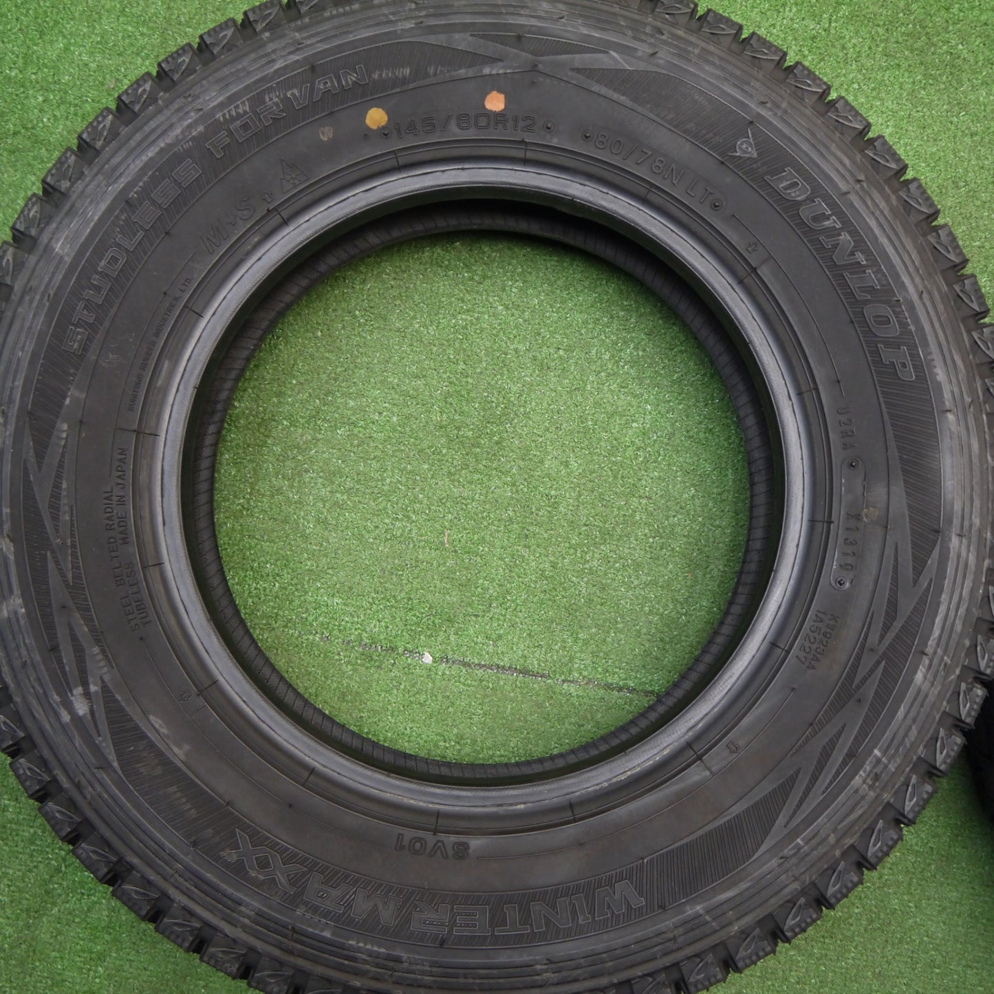 ほぼ未使用★スタッドレス 145/80R12 80/78N ダンロップ ウインターマックス SV01 タイヤ 12インチ 軽トラック 軽バン 等★5120904Hスタ