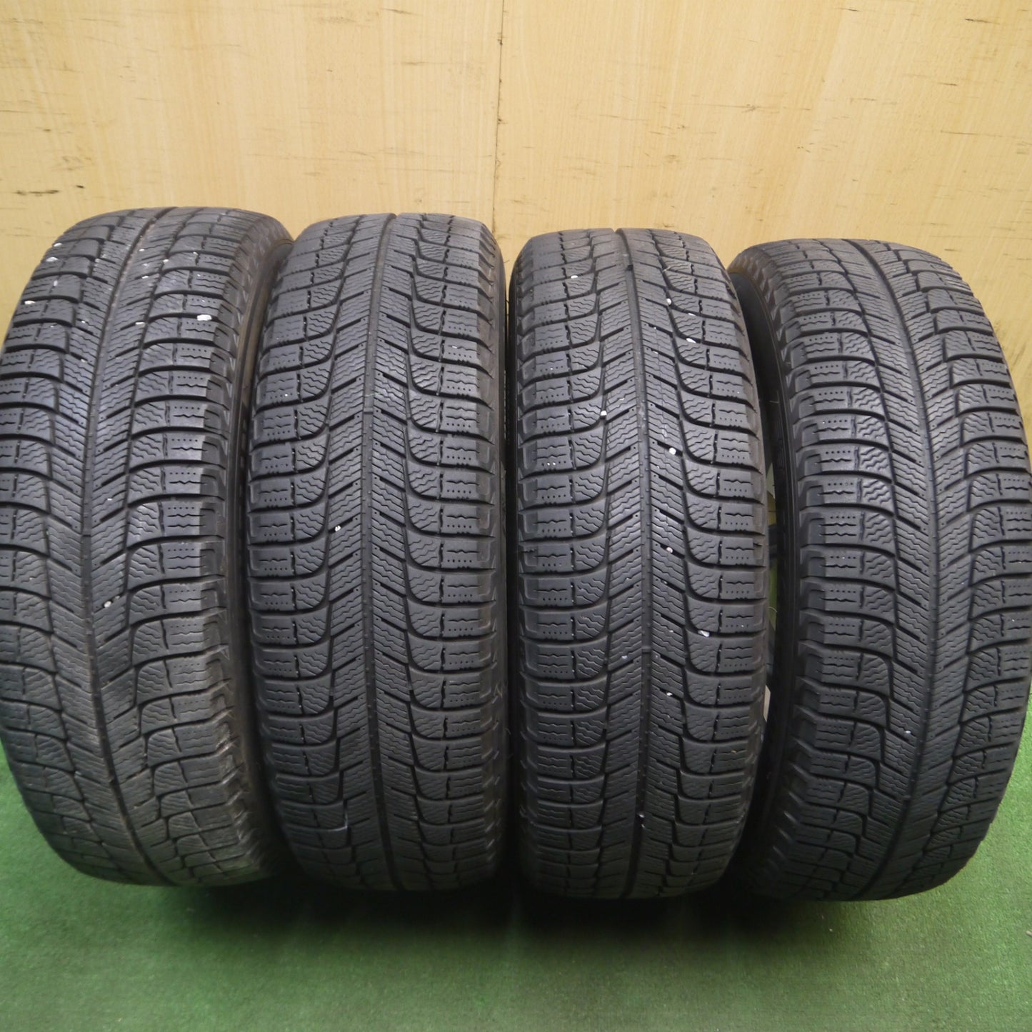 [送料無料] バリ溝！キレイ！8.5分★プリウス 等 195/65R15 スタッドレス ミシュラン X-ICE3+ Leitua レイツァー 15インチ PCD100/5H★5021208Hス