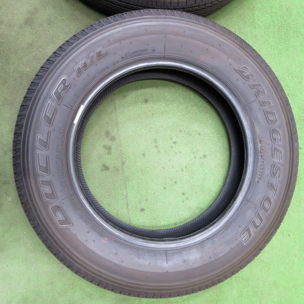 新車外し！25年★ジムニー 175/80R16 ブリヂストン デューラー H/L 852 DUELER タイヤ 16インチ★6030901NGノタ