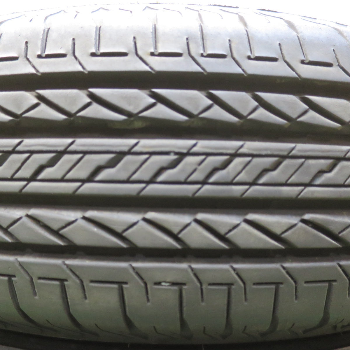 バリ溝！25年！9.5分◎195/80R15 ブリヂストン デューラー H/L 852 DUELER タイヤ 15インチ ジムニーシエラ ジムニーノマド 等◎6100701イノタ