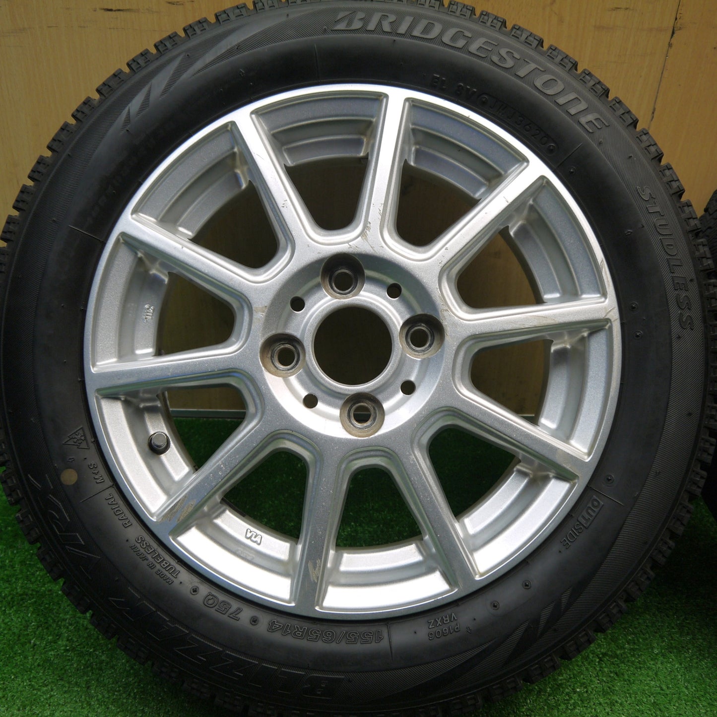 4本価格★スタッドレス 155/65R14 ブリヂストン ブリザック VRX GRIMOIRE グリモア 14インチ PCD100/4H★5102911Hス