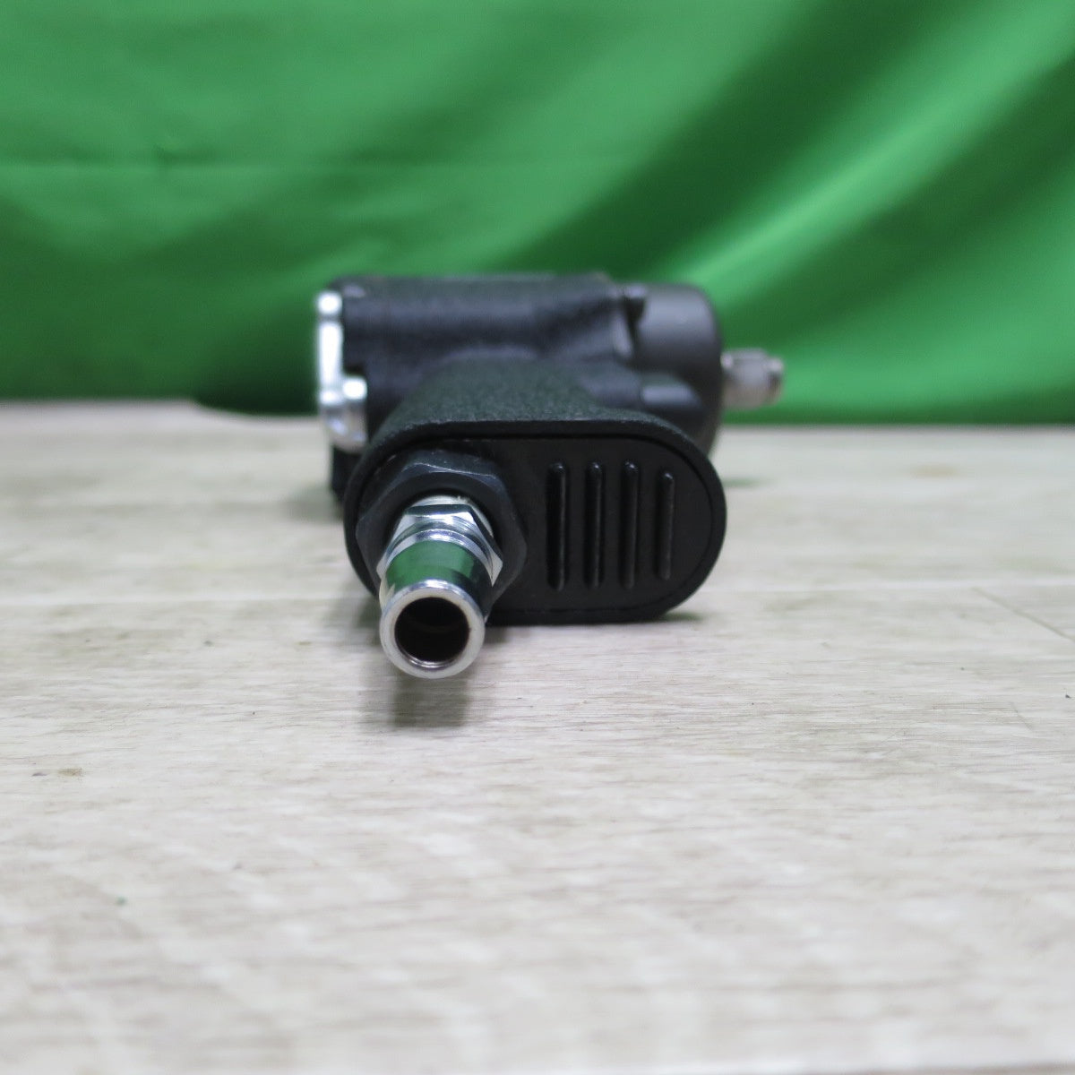 [送料無料] キレイ!付属品付き☆アストロ プロダクツ 常圧 エアー インパクト レンチ マックス 580Nm AP040852 ホース付き ASTORO PRODUCTS☆