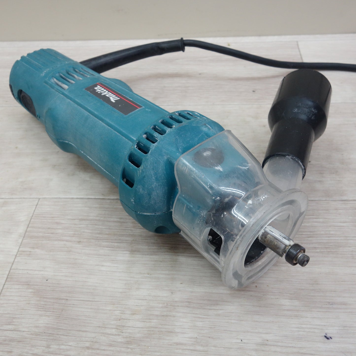 [送料無料] ☆マキタ 防じん ボード トリマ 100V 3706 防塵 トリマー 石こう 切抜き 電動 工具☆