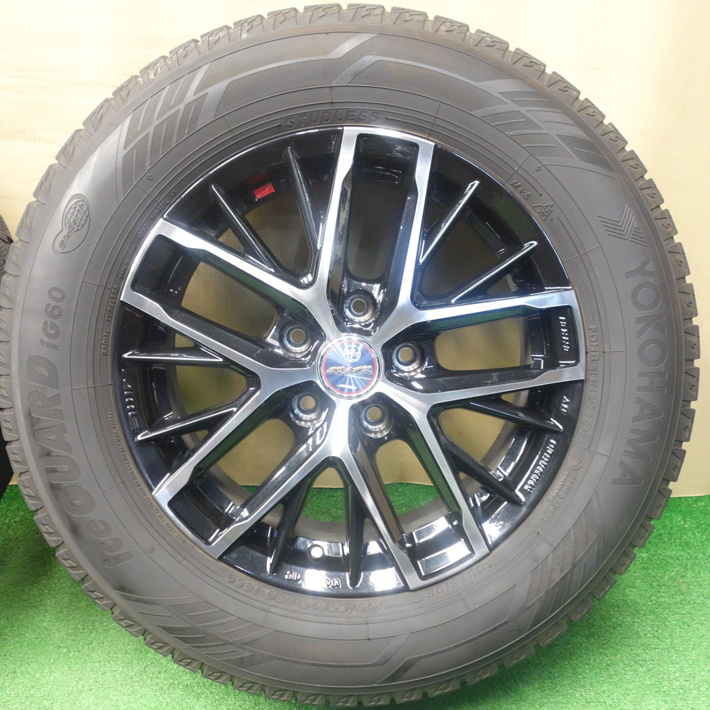バリ溝！22年！キレイ！9.5分★スタッドレス 215/65R16 ヨコハマ アイスガード iG60 SMACK ENKEI AME スマック エンケイ 16インチ PCD114.3/5H★6021105KTス