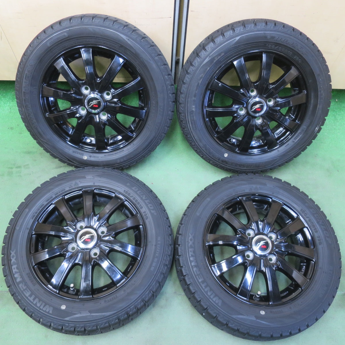 バリ溝！22年！9分★スタッドレス 155/65R13 ダンロップ ウインターマックス WM02 Fang ファング 13インチ PCD100/4H★6042801イス