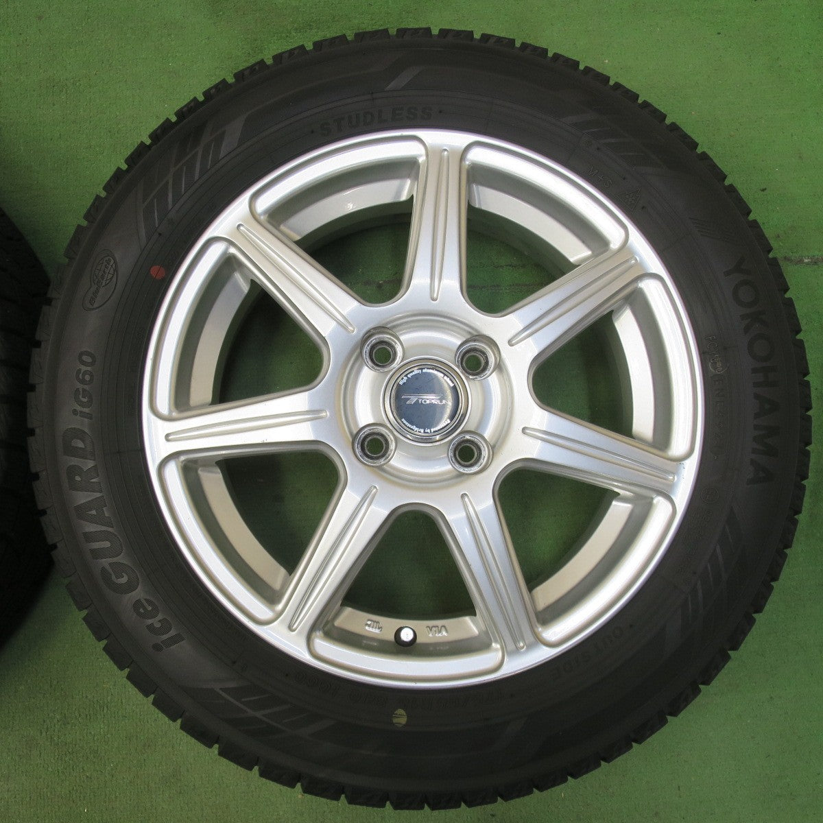 バリ溝！21年！9.5分★スタッドレス 175/65R15 ヨコハマ アイスガード iG60 TOPRUN トップラン 15インチ PCD100/4H★5100709イス
