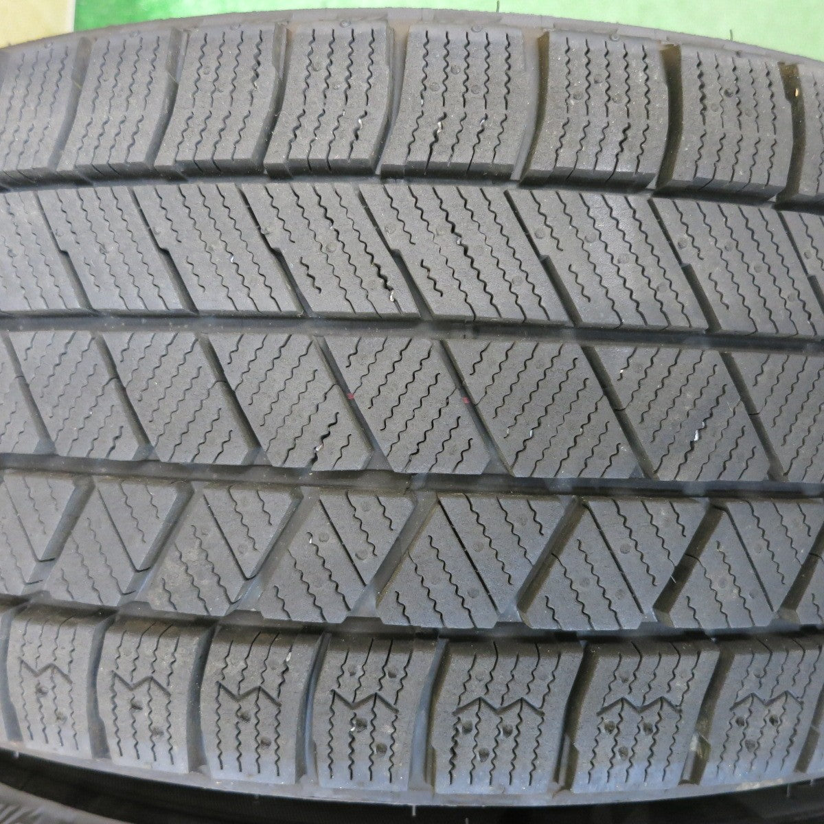 バリ溝！25年！9.5分以上◎スタッドレス 195/60R16 ブリヂストン ブリザック VRX3 MANARAY SPORT マナレイ スポーツ 16インチ PCD114.3/5H◎6101105HAス