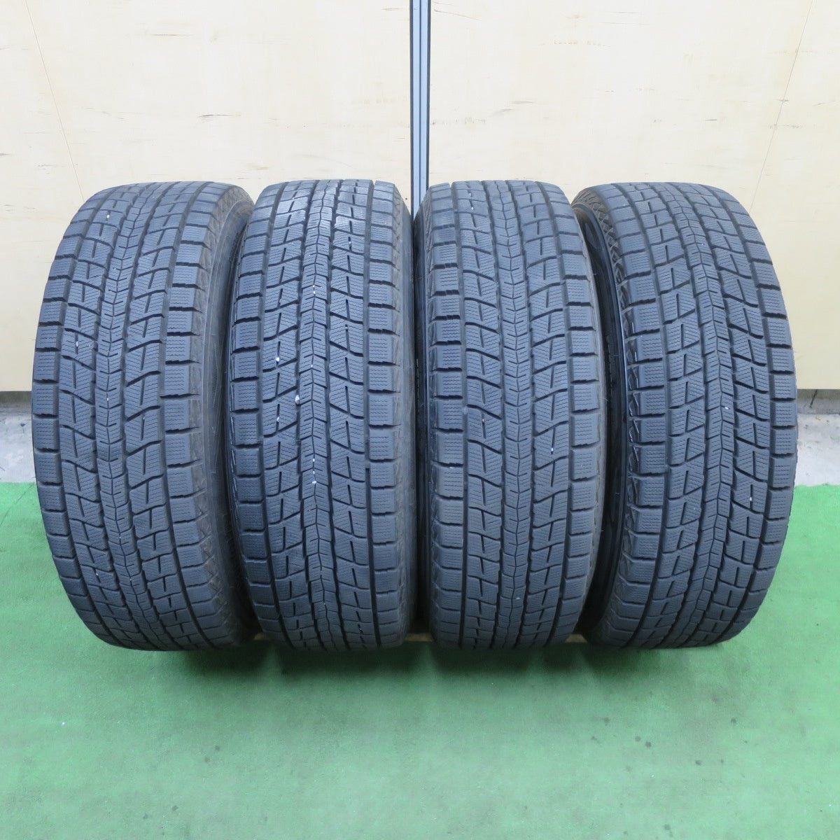 バリ溝！22年！キレイ！9.5分★スタッドレス 225/60R18 ダンロップ ウインターマックス SJ8 SJ8+ AIRNOVA SB10 エアノヴァ 18インチ PCD114.3/5H★6022303TTス