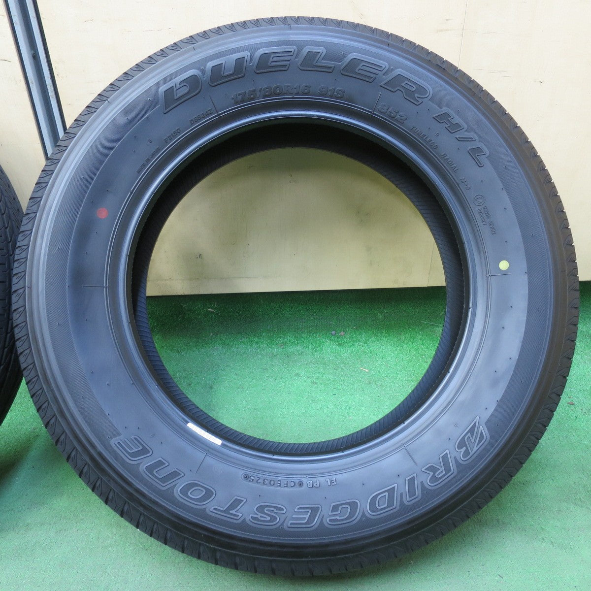 バリ溝！25年！9.5分★ジムニー 等 175/80R16 ブリヂストン デューラー H/L 852 DUELER タイヤ 16インチ★5090610イノタ