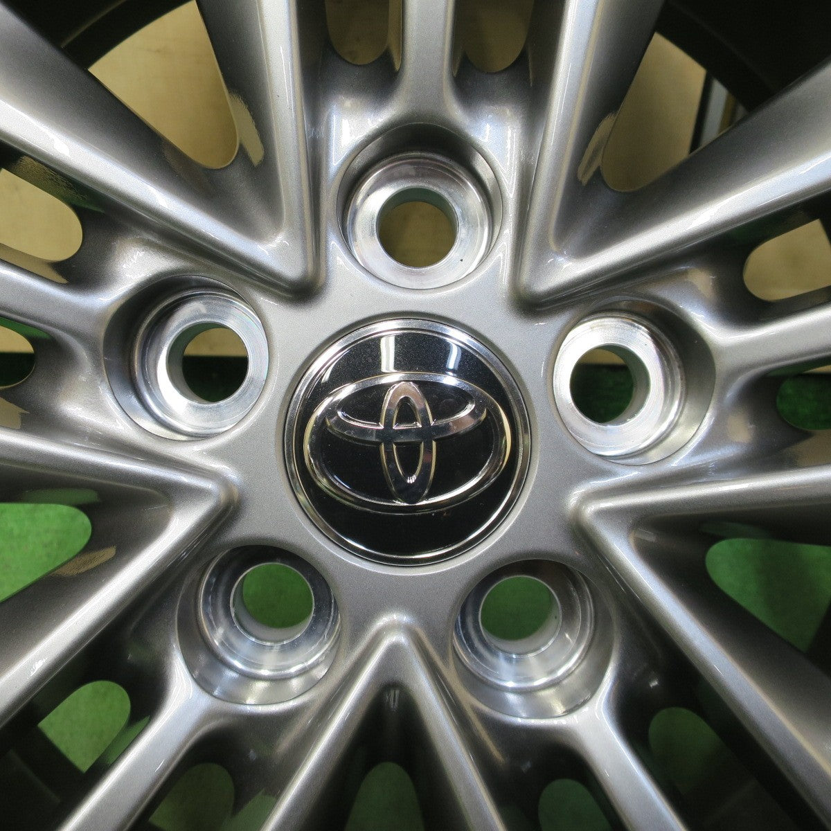 新車外し◎トヨタ 40系 アルファード Zグレード 純正 ホイール 18インチ 18×7J PCD120/5H◎6080703NGホ