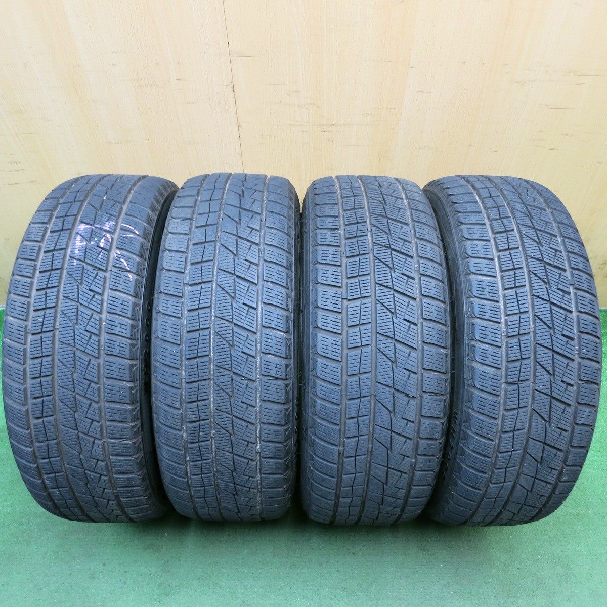 バリ溝！25年！8.5分◎スタッドレス 225/45R18 ジーテックス WH2000 Bahnsport BLEST バーンシュポルト ブレスト 18インチ PCD114.3/5H◎6091208HAス