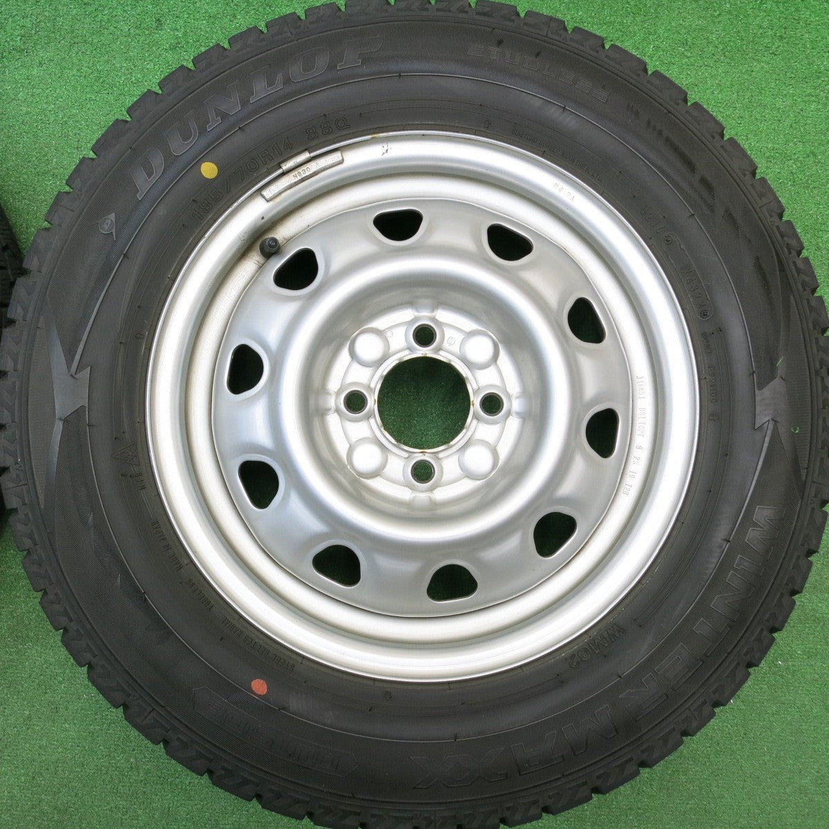 バリ溝！22年！キレイ！8.5分★スタッドレス 185/70R14 ダンロップ ウインターマックス WM02 TOPY スチール ホイール 14インチ PCD100/4H★5112012HAス
