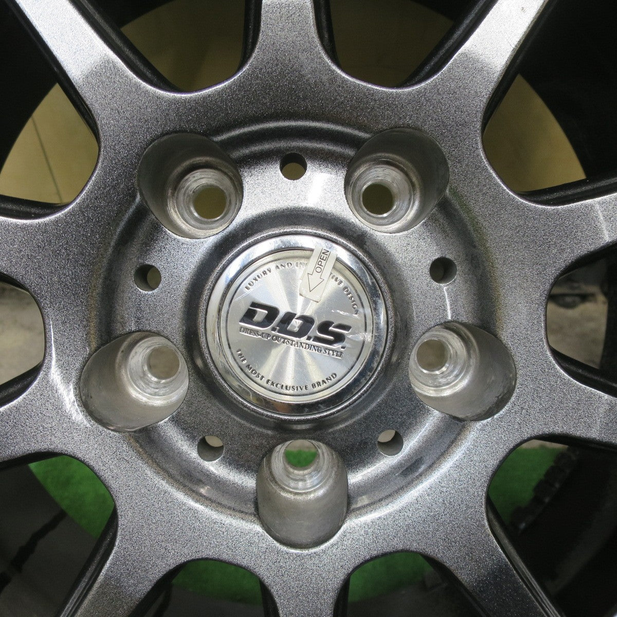 バリ溝！21年！キレイ！9.5分以上★スタッドレス 215/65R16 トーヨー ウインター トランパス TX D.O.S. DOS 16インチ PCD114.3/5H★5062001TTス
