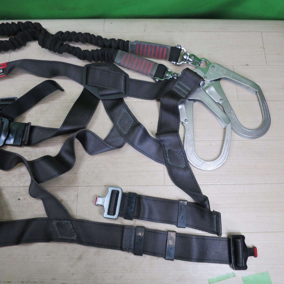 ☆ツヨロン 藤井電工 黒影 フル ハーネス TH-504-2NV93SV-OT-DG-M-2R23-BX Mサイズ 130kg以下 ランヤード付 胴ベルト固定具 UT-WA45-HD TSUYORON☆