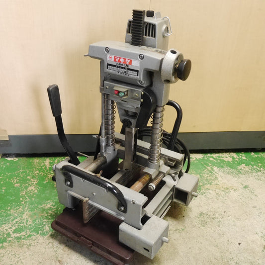 [送料無料] ☆マキタ 手動 カクノミ 7302 電動 工具 角のみ 角ノミ 穴あけ makita☆