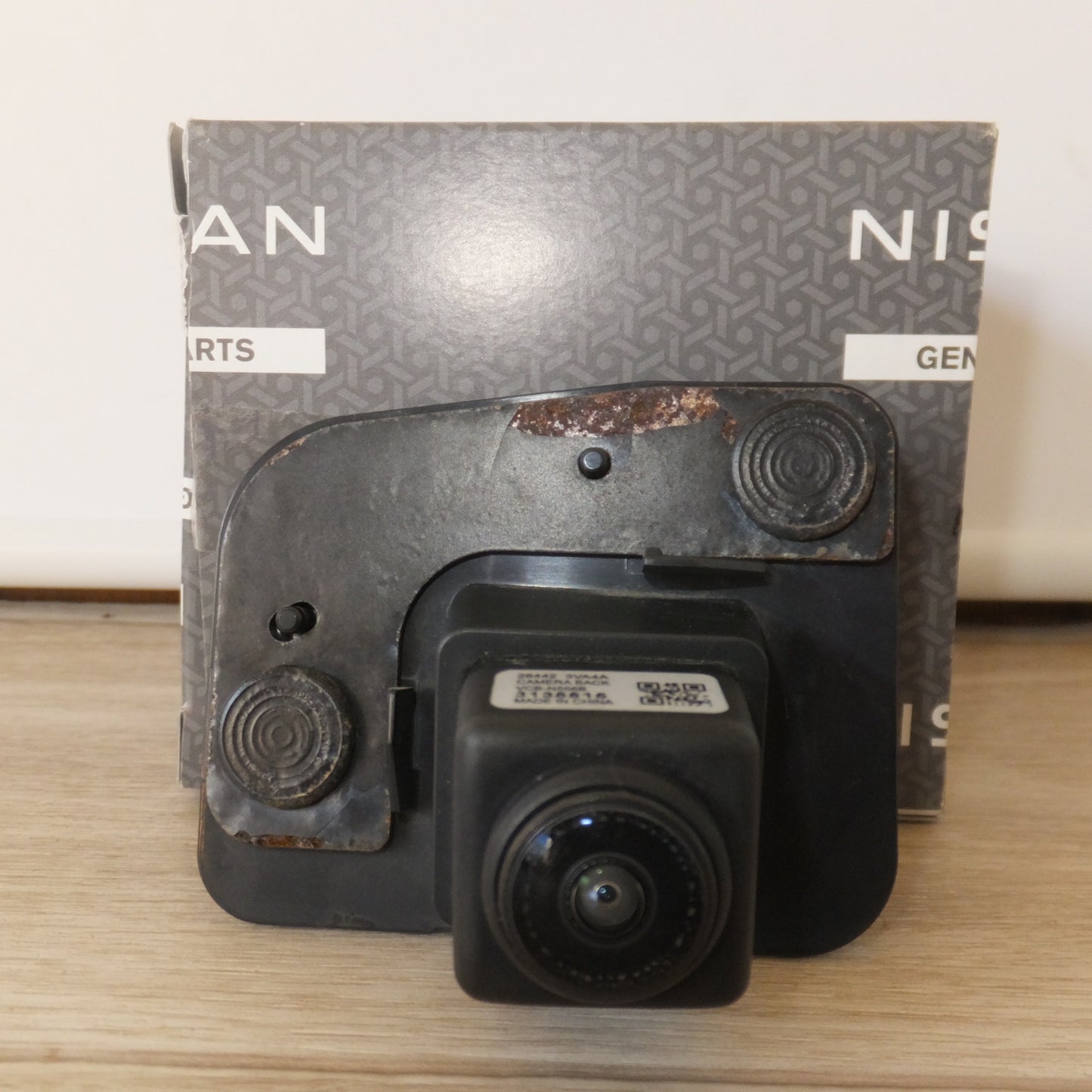 [送料無料] 現状品★日産 NISSAN 純正 ノート E12 HE12 バックカメラ 28442 3VA4A VCB-N556B★