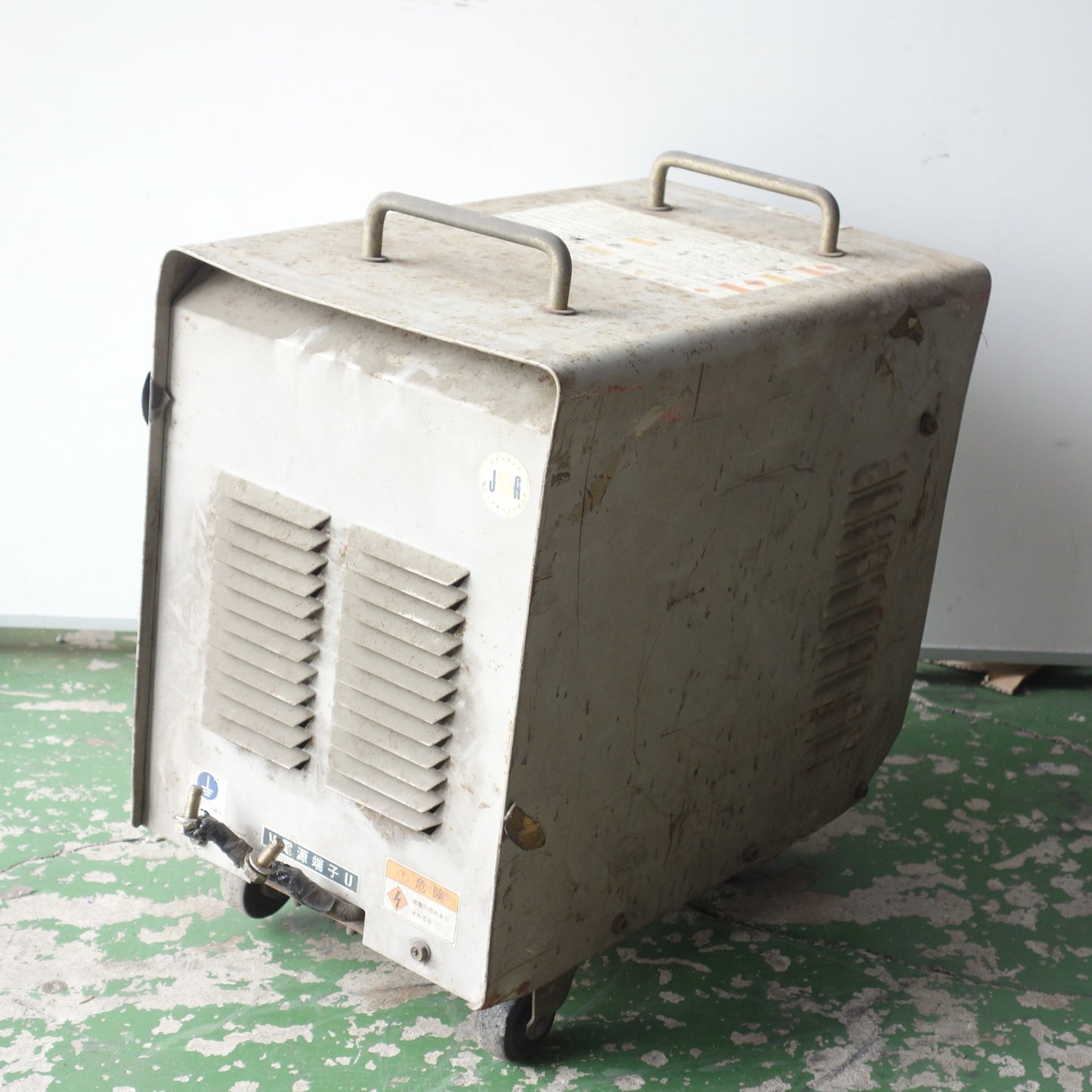 [送料無料] ◆DAIDEN 交流 アーク 溶接機 BS-250M-3 K-3M9 200V 自動電撃防止装置内蔵型 ダイヘン 大阪電気 現状品◆