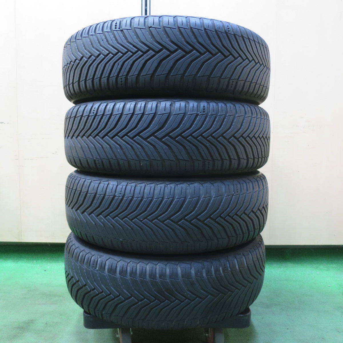 キレイ！21年★マツダ2 純正 185/65R15 ミシュラン CROSSCLIMATE2 15インチ PCD100/4H★5072501イノ