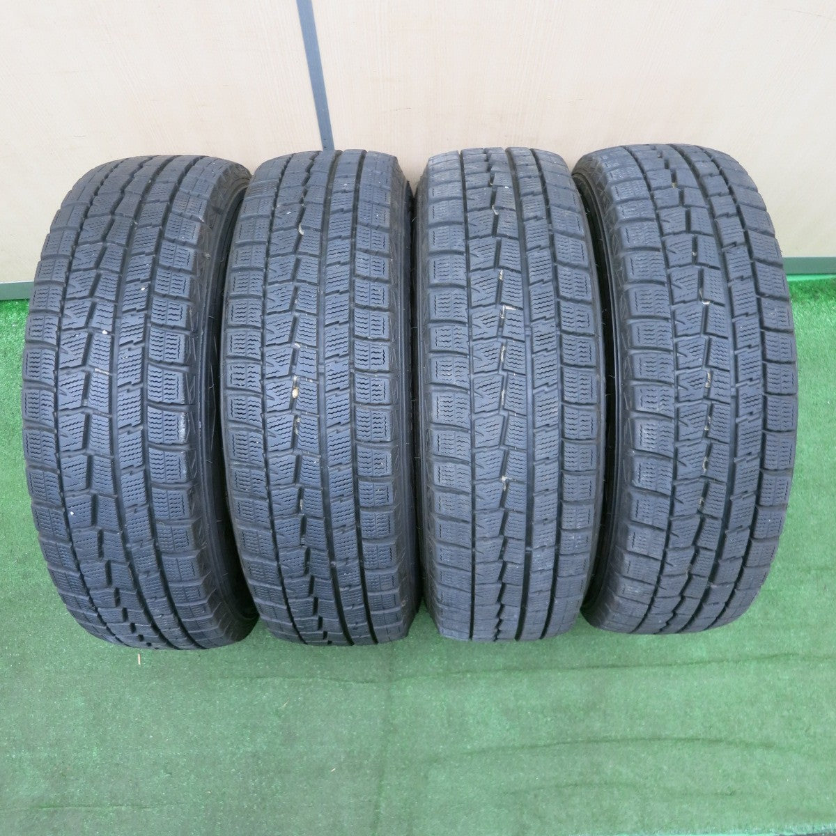 *送料無料* バリ溝！キレイ！9分★スタッドレス 185/70R14 ダンロップ ウインターマックス WM01 Aphrodite アフロディーテ 14インチ PCD100/4H★4063003NJス