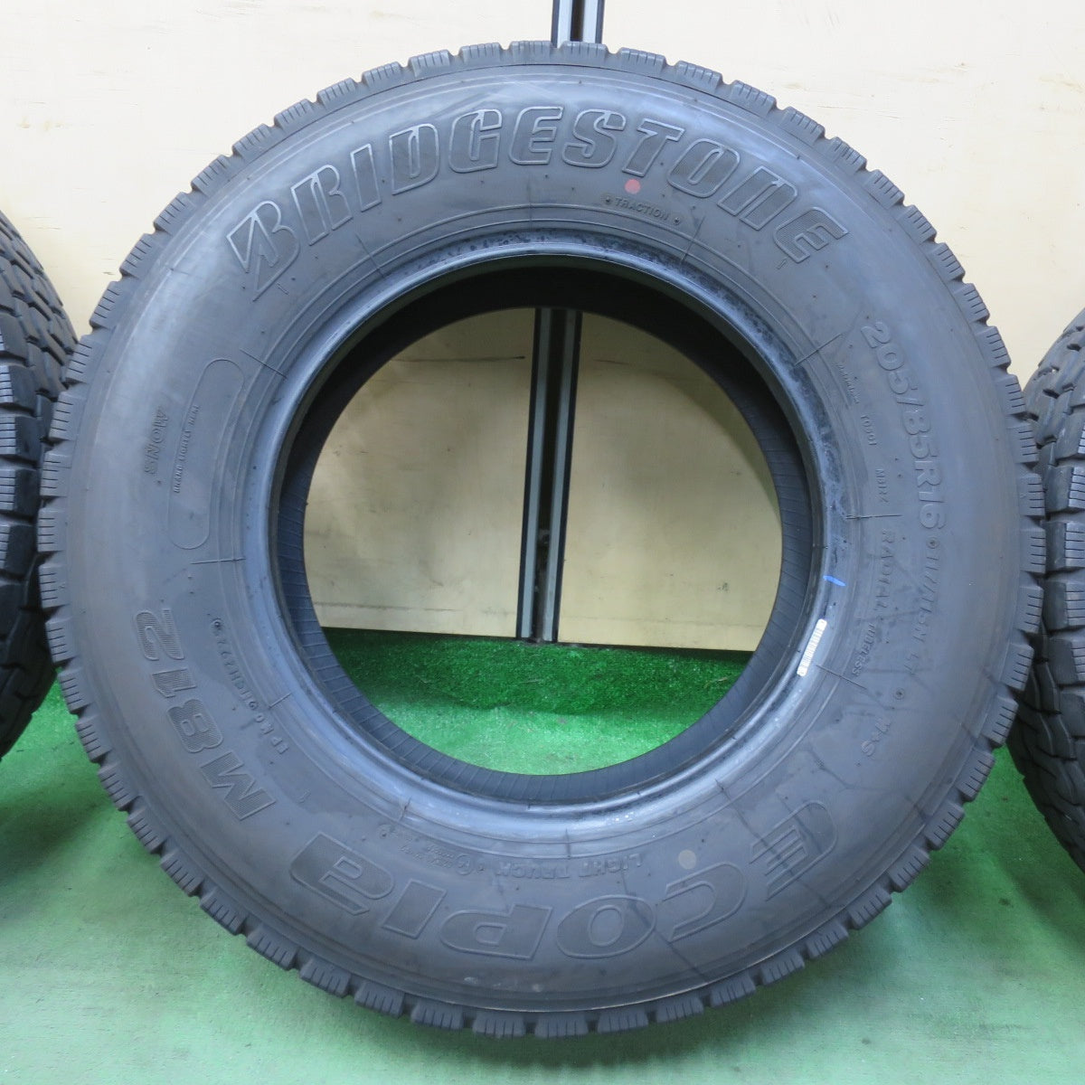 バリ溝！25年！8.5分！6本★トラック タイヤ 205/85R16 117/115N ブリヂストン エコピア M812 ミックス オールシーズン 16インチ★5102307イスタ