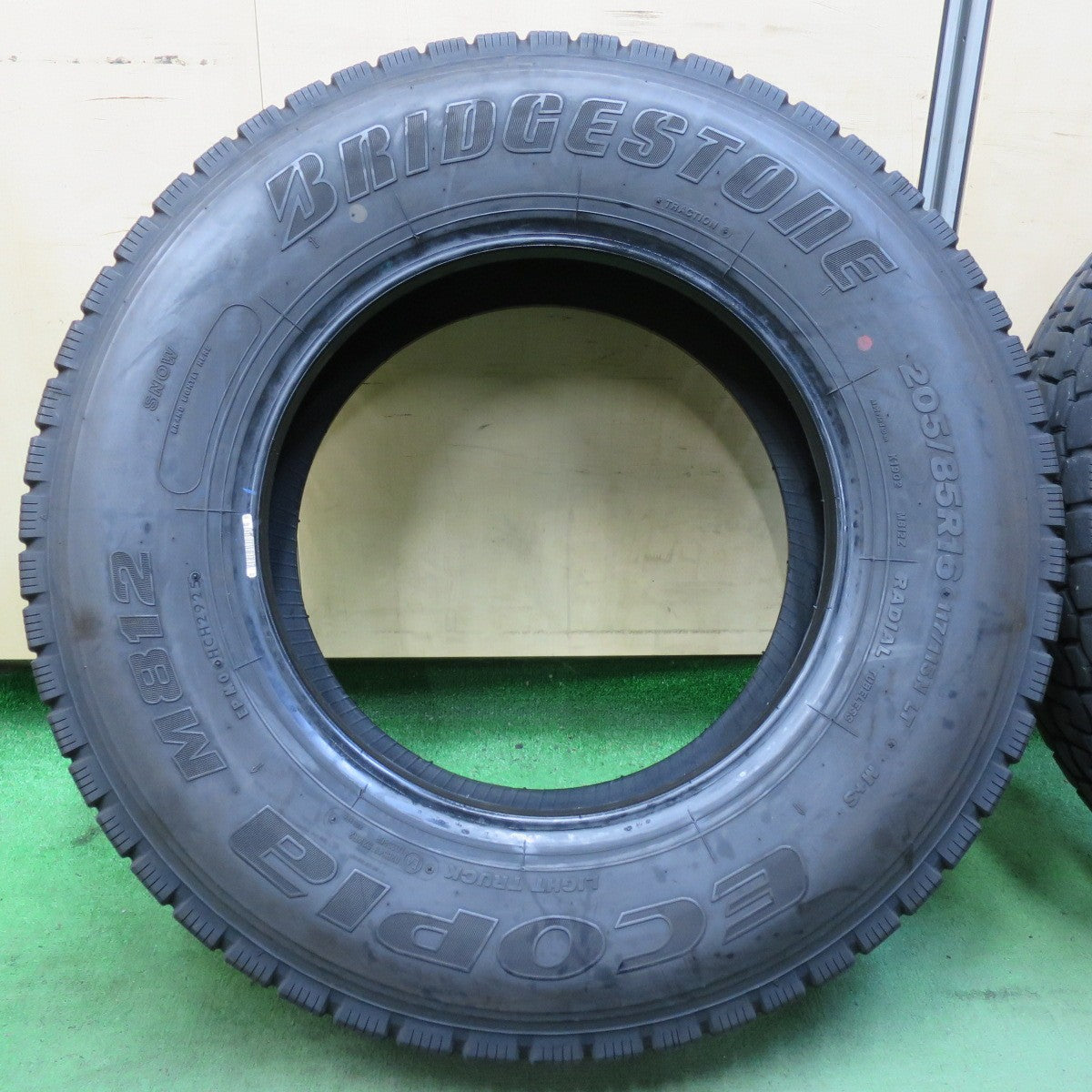 バリ溝！25年！9.5分★トラック タイヤ 205/85R16 117/115N ブリヂストン エコピア M812 ミックス オールシーズン 16インチ★5101002イスタ