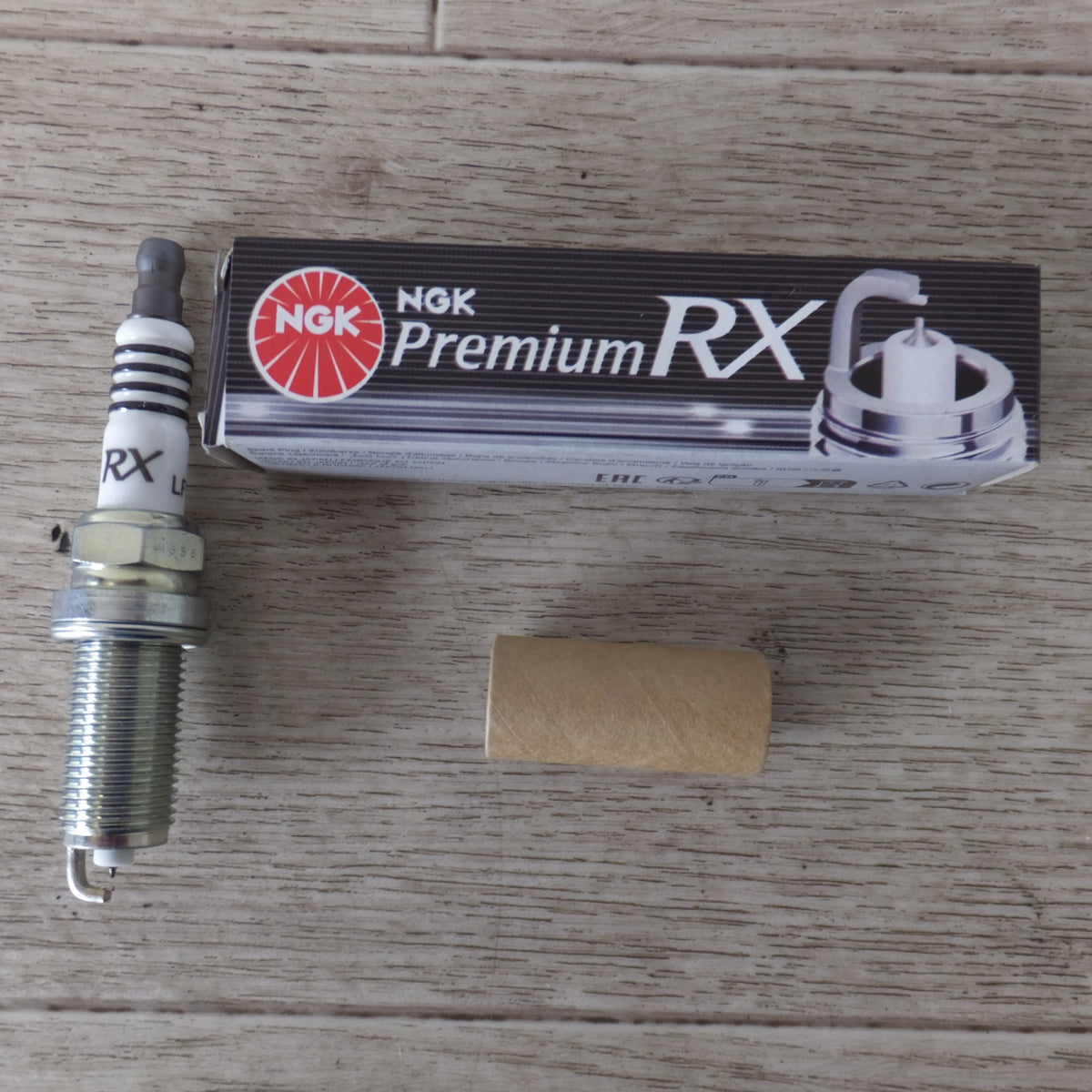●複数在庫有●[送料無料] 未使用★日本特殊陶業 NGK スパークプラグ PremiumRX LFR6ARX-11P 95515★
