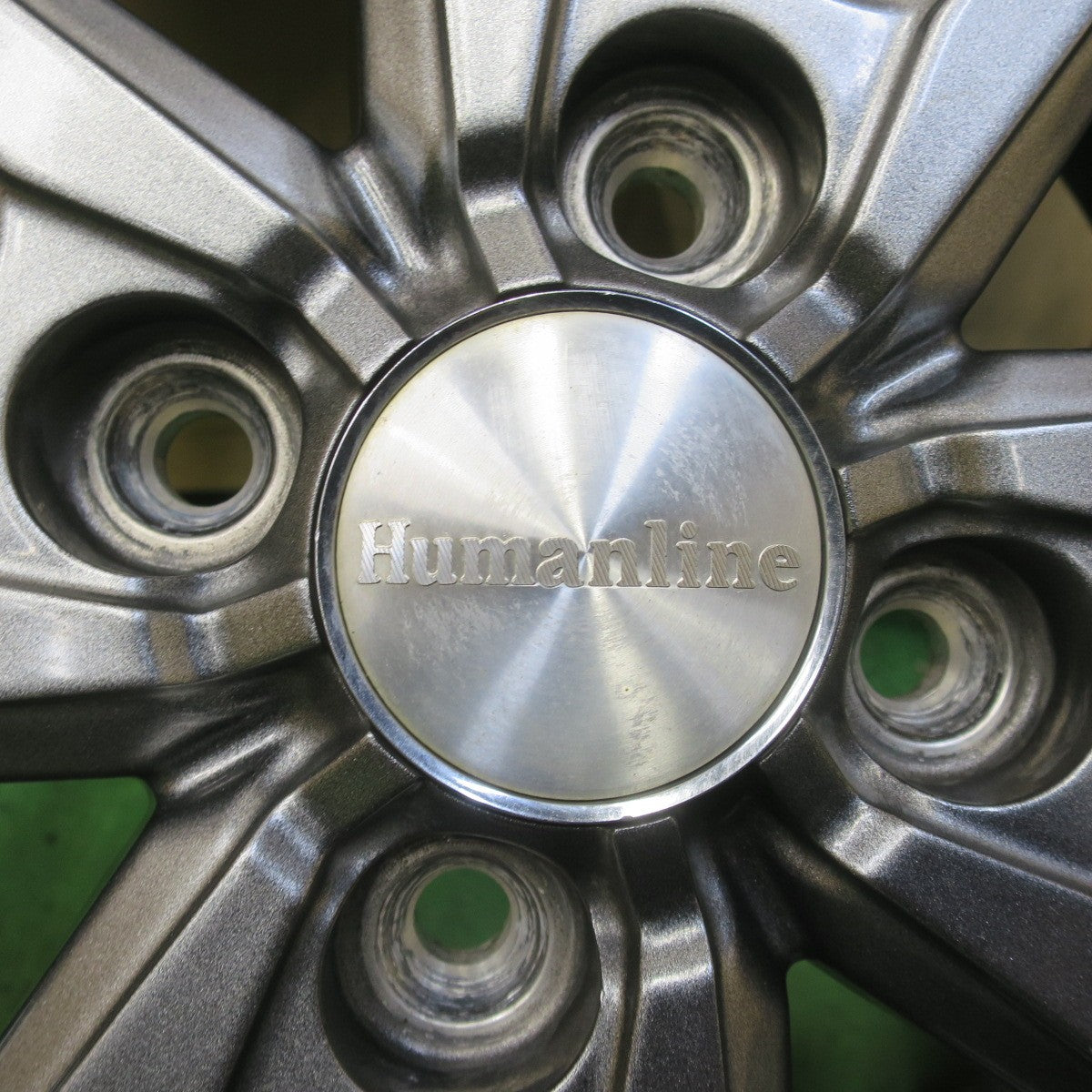 キレイ★スタッドレス 155/65R14 クムホ WinterCRAFT ice wi61 Humanline ヒューマンライン 14インチ PCD100/4H★6053012イス