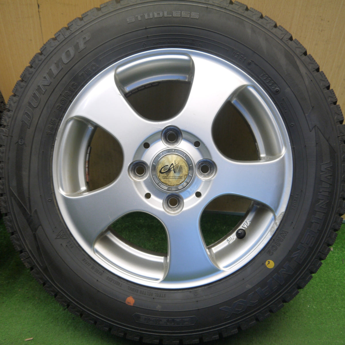 バリ溝！22年！9.5分◎スタッドレス 145/80R13 ダンロップ ウインターマックス WM02 CAV 社外 アルミ 13インチ PCD100/4H◎6091504Hス