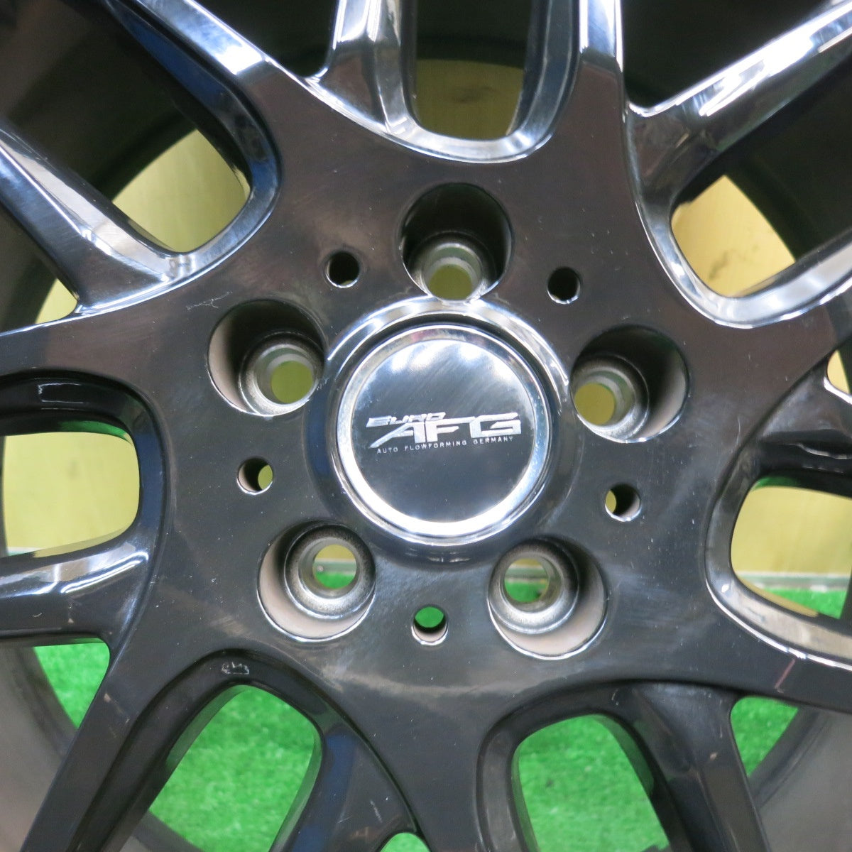 バリ溝！22年！キレイ！9分★ボルボ 等 EURO AFG 235/55R18 スタッドレス ピレリ アイスゼロ アシンメトリコ 18インチ PCD108/5H★5051204AKス