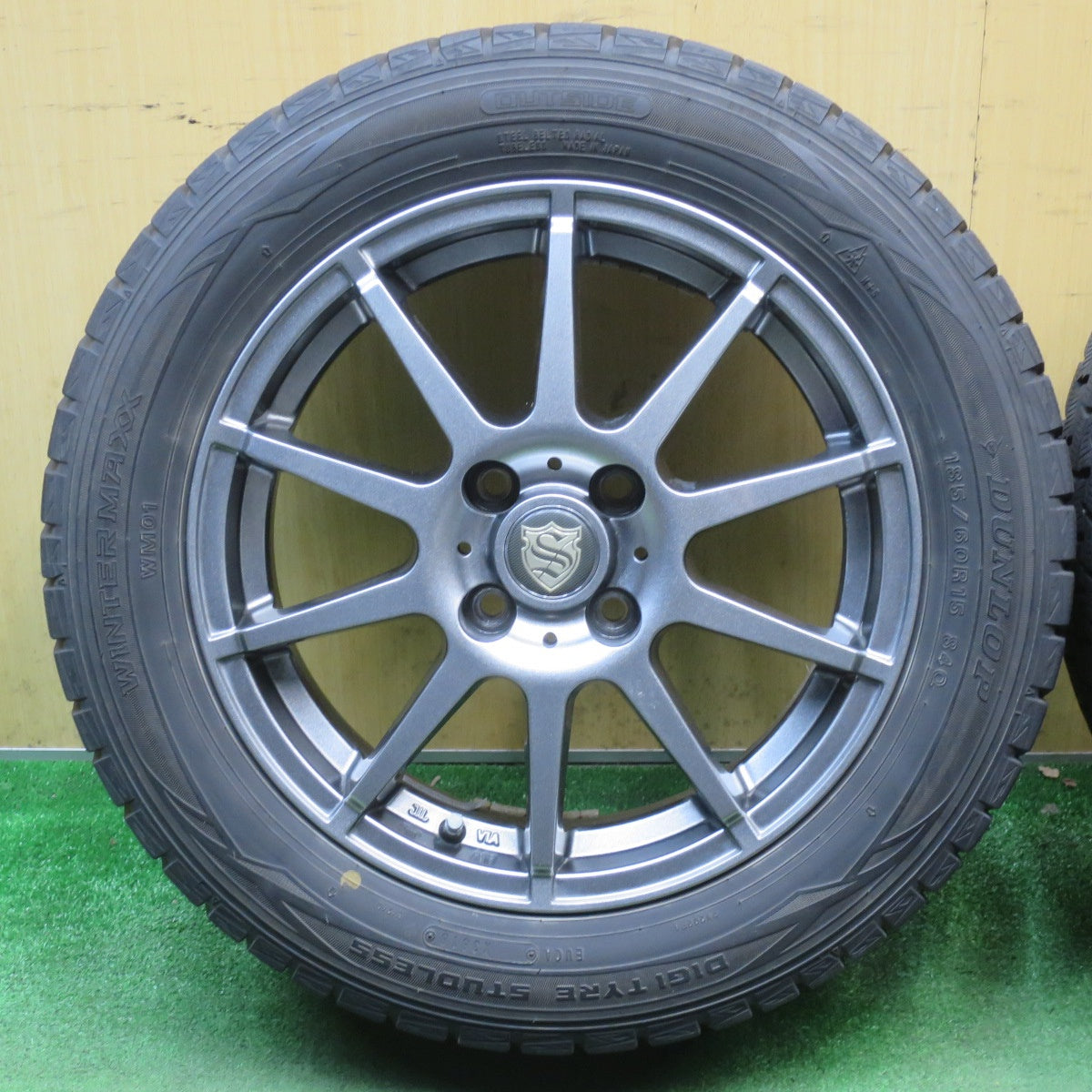 バリ溝！キレイ！8.5分★スタッドレス 185/60R15 ダンロップ ウインターマックス WM01 社外 アルミ 15インチ PCD100/4H★6051812NJス