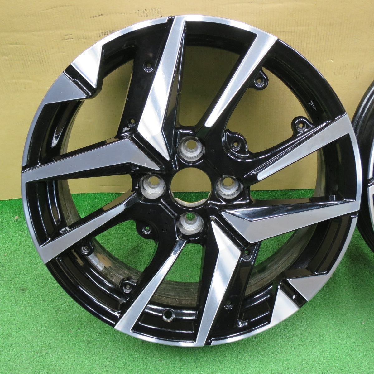 4本価格★プジョー 208 GT 純正 ホイール 17インチ 17×7J PCD108/4H★6061501NKホ
