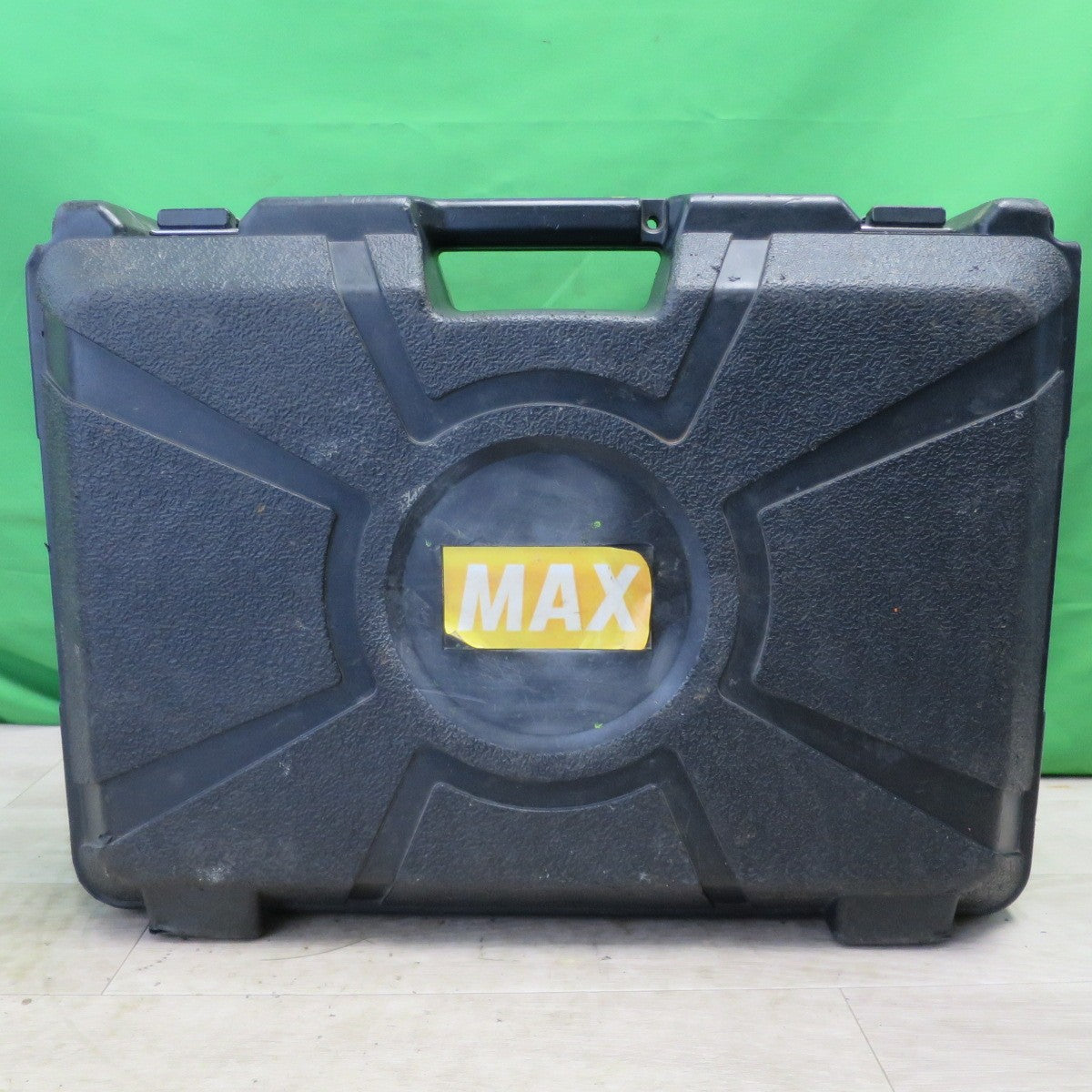 [送料無料] ☆マックス 鉄筋 結束機 リバータイア RB-399A-B2C/40A 充電器 バッテリー ケース付き エア 工具 現状品☆