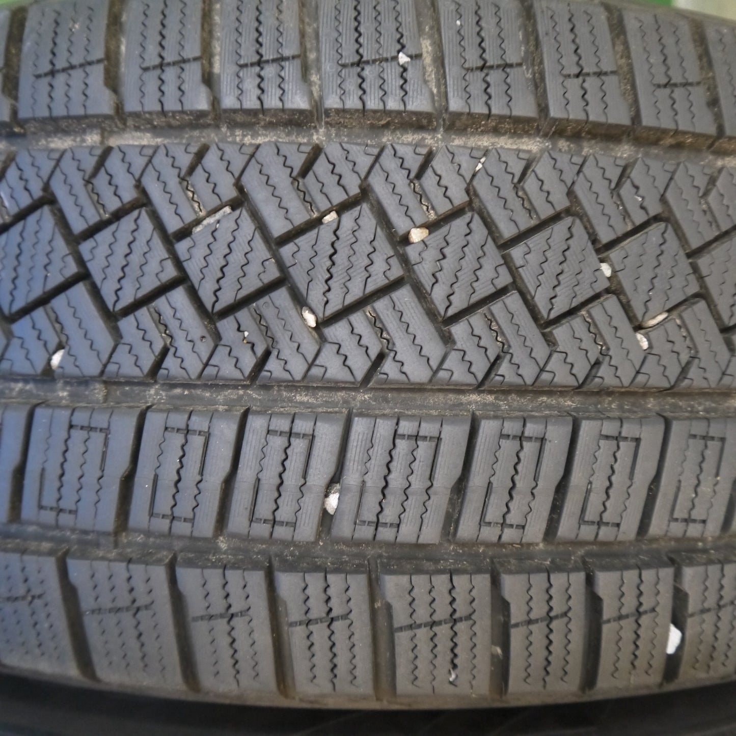 バリ溝！24年！9.5分以上◎スタッドレス 205/60R16 ピレリ アイスゼロ アシンメトリコ AL 社外 アルミ 16インチ PCD114.3/5H◎6083104Hス
