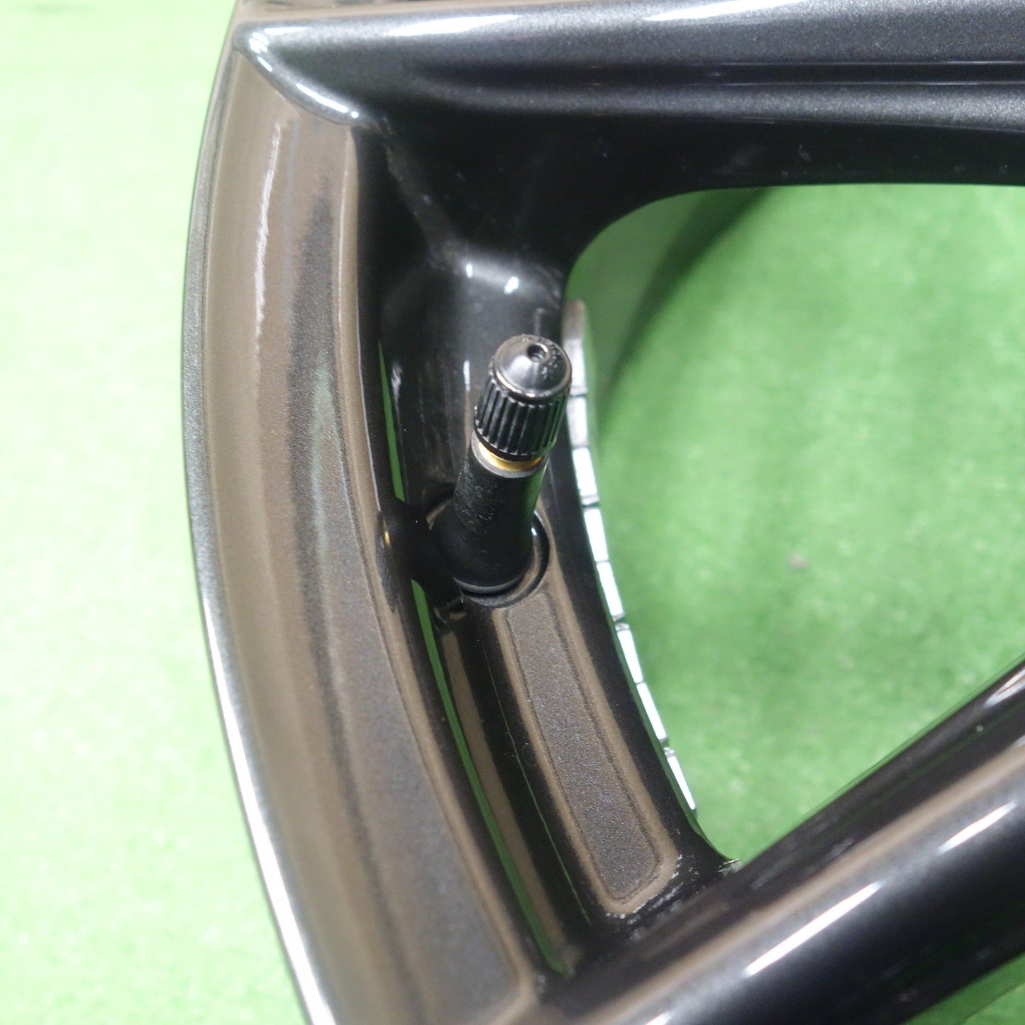 新車外し★スバル BRZ ZD8 トヨタ GR86 ZN8 純正 ホイール 18インチ 18×7.5J PCD100/5H★6062603KTホ