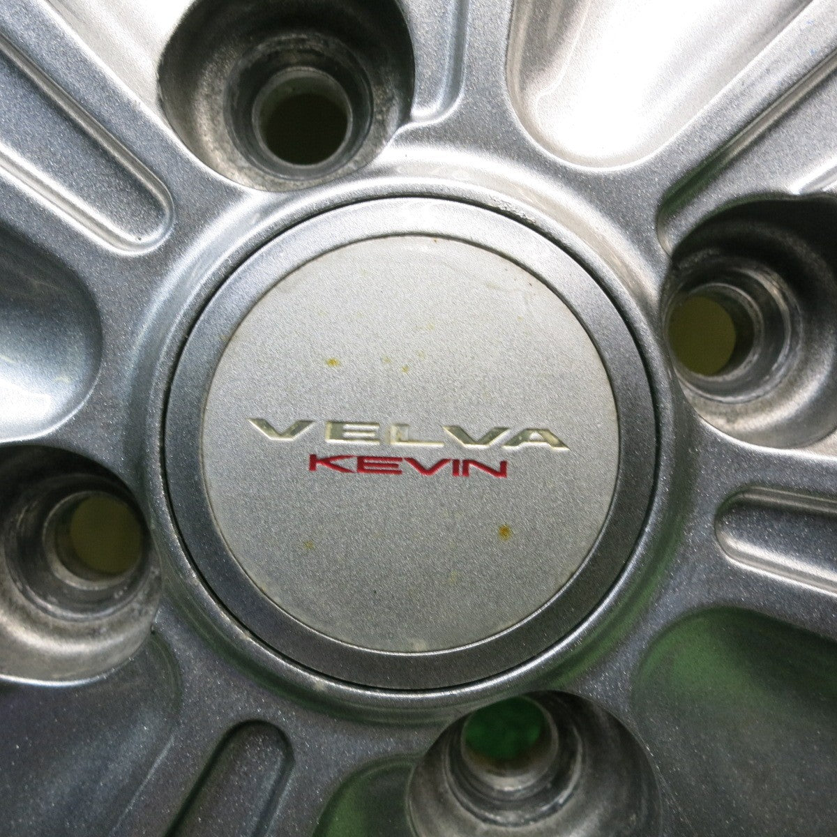 バリ溝！8.5分★スタッドレス 165/65R15 ダンロップ ウインターマックス WM01 VELVA KEVIN ヴェルヴァ ケヴィン 軽サイズ タフト ハスラー 等 PCD100/4H★5121812HAス