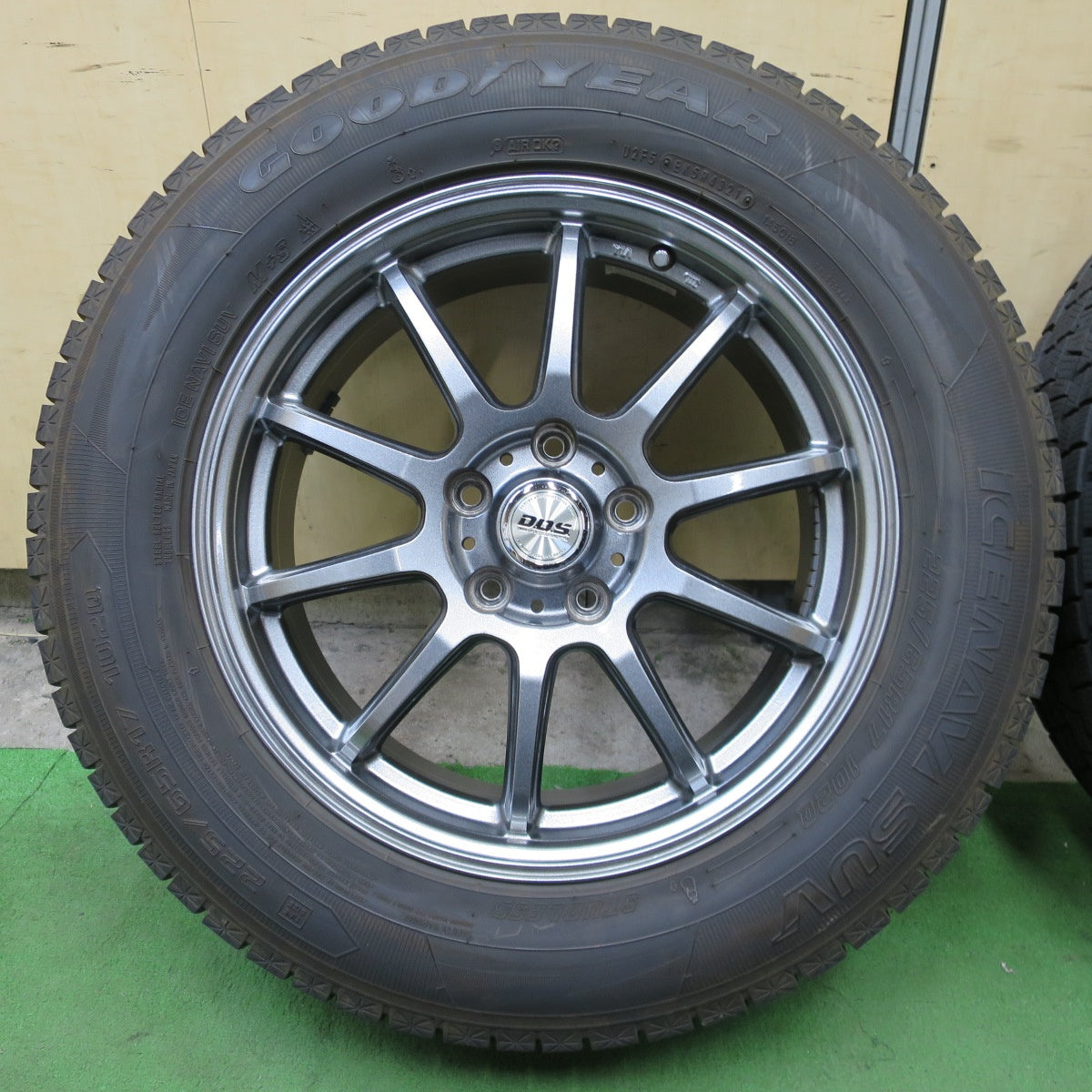 バリ溝！キレイ！9.5分◎スタッドレス 225/65R17 グッドイヤー アイスナビ SUV D.O.S. DOS 社外 アルミ 17インチ PCD114.3/5H◎6081208NGス