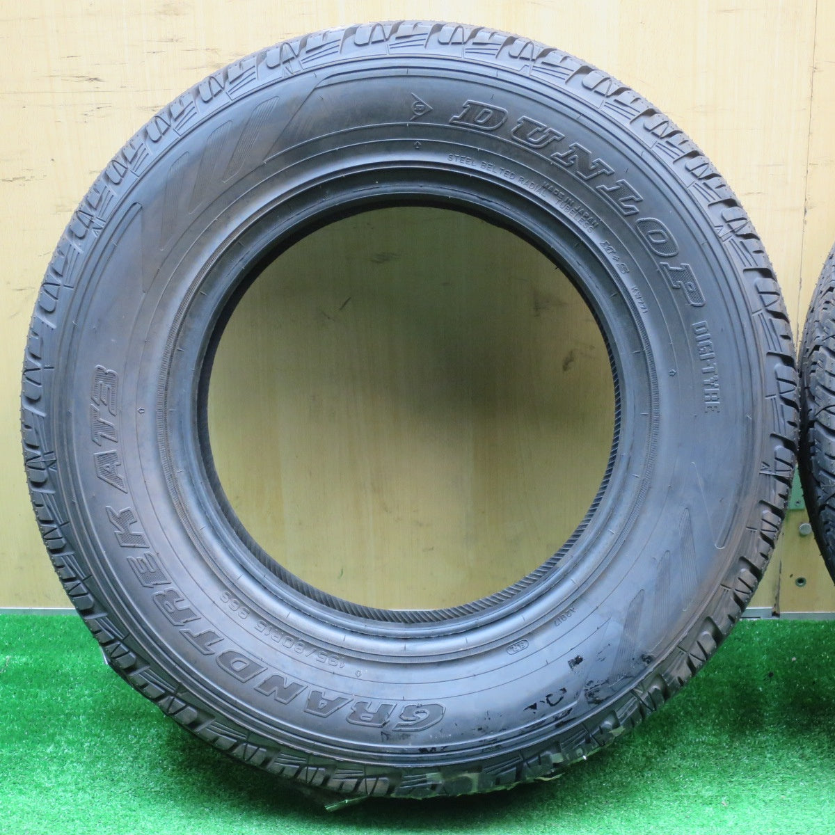 未使用！21年★195/80R15 ダンロップ グラントレック AT3 タイヤ 15インチ ハイエース キャラバン 等★5110508NJスタ