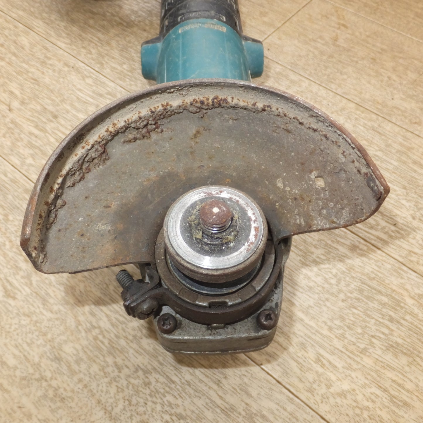 [送料無料] 現状品★マキタ makita 100mm ディスクグラインダ 9533B　100V～ 7.4A 50-60Hz 720W★