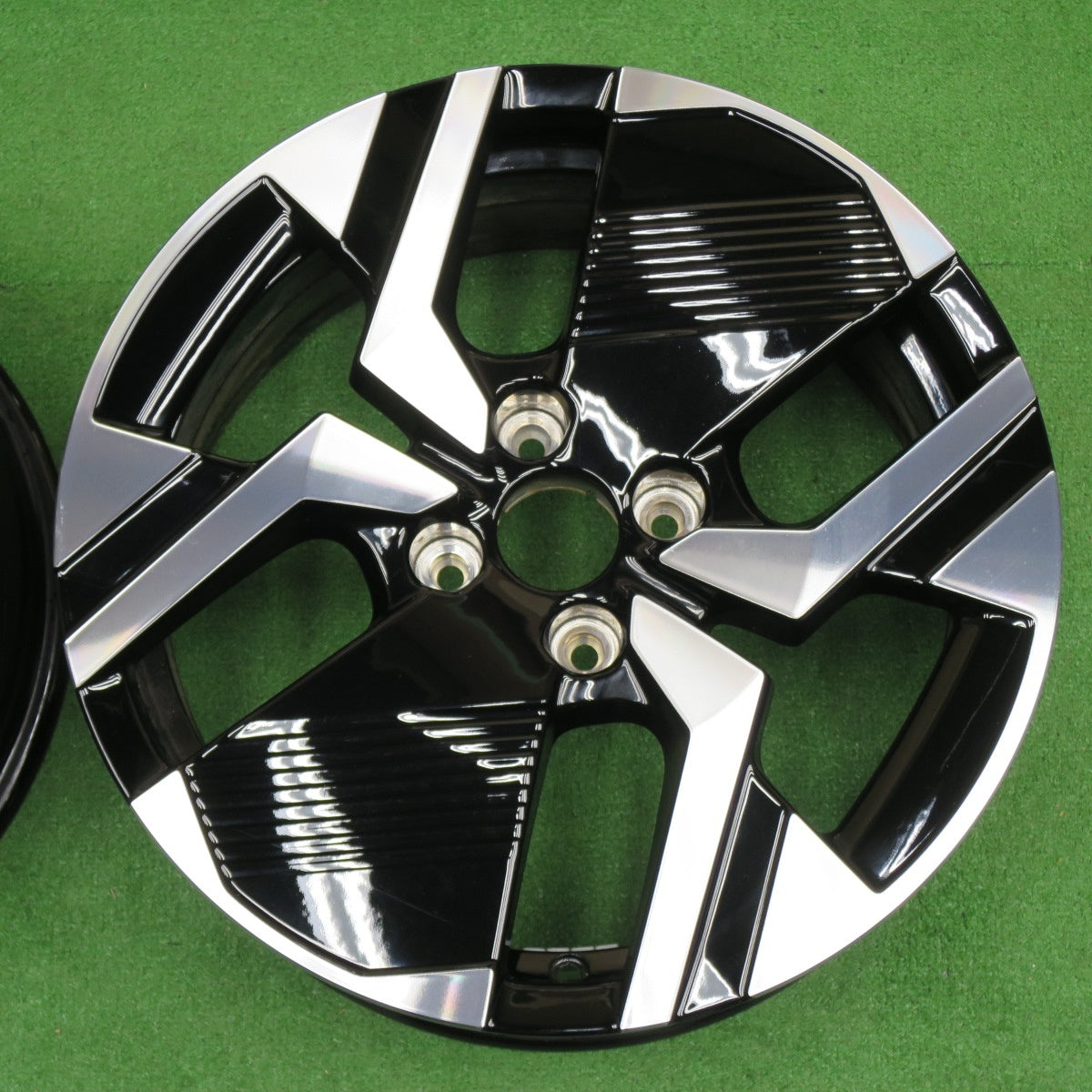 4本価格★プジョー 2008 純正 ホイール 17インチ 17×6.5J PCD108/4H★6060701NKホ