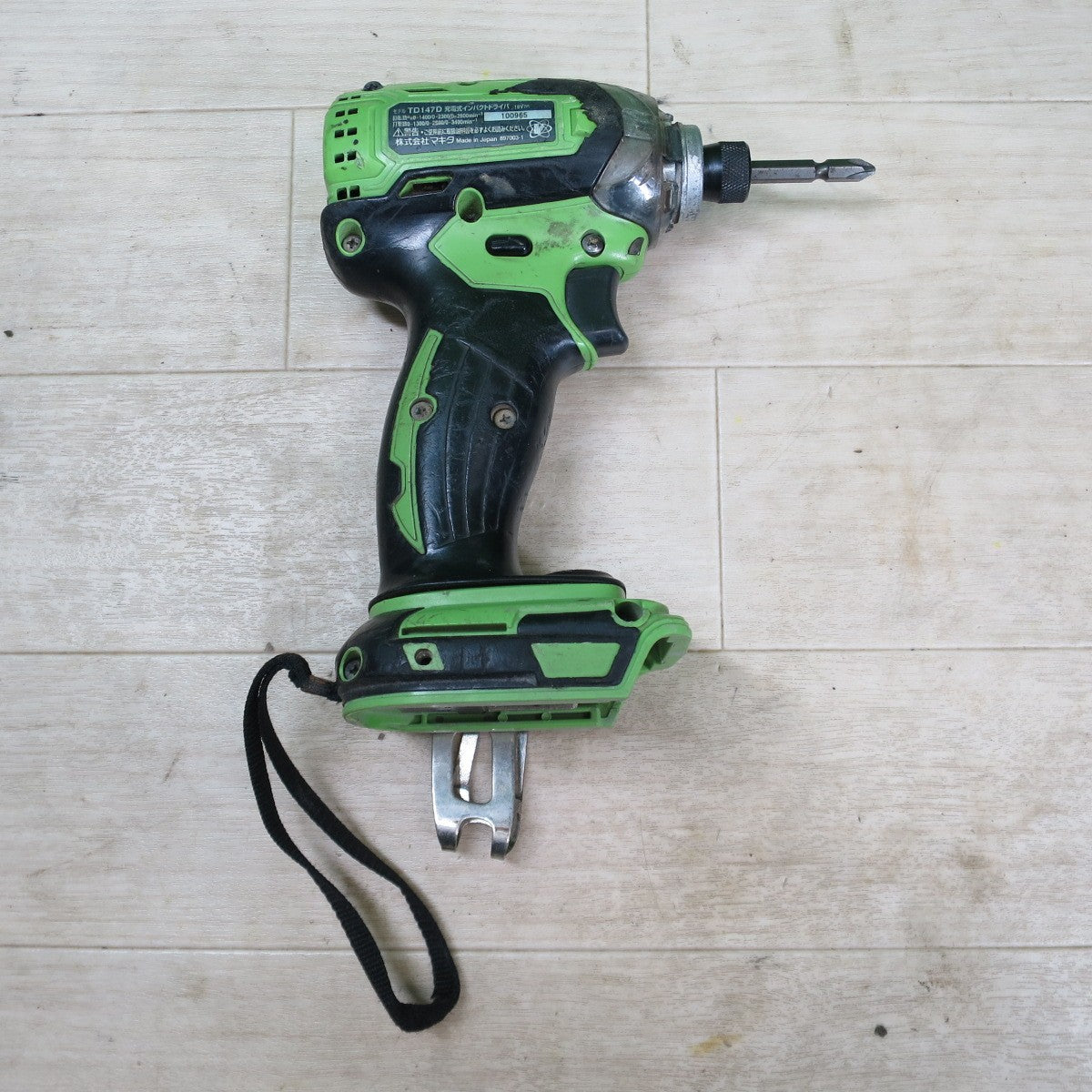 ☆マキタ 充電式 インパクトドライバ TD147D 電動 工具 充電器 DC18RC コードレス 18V☆