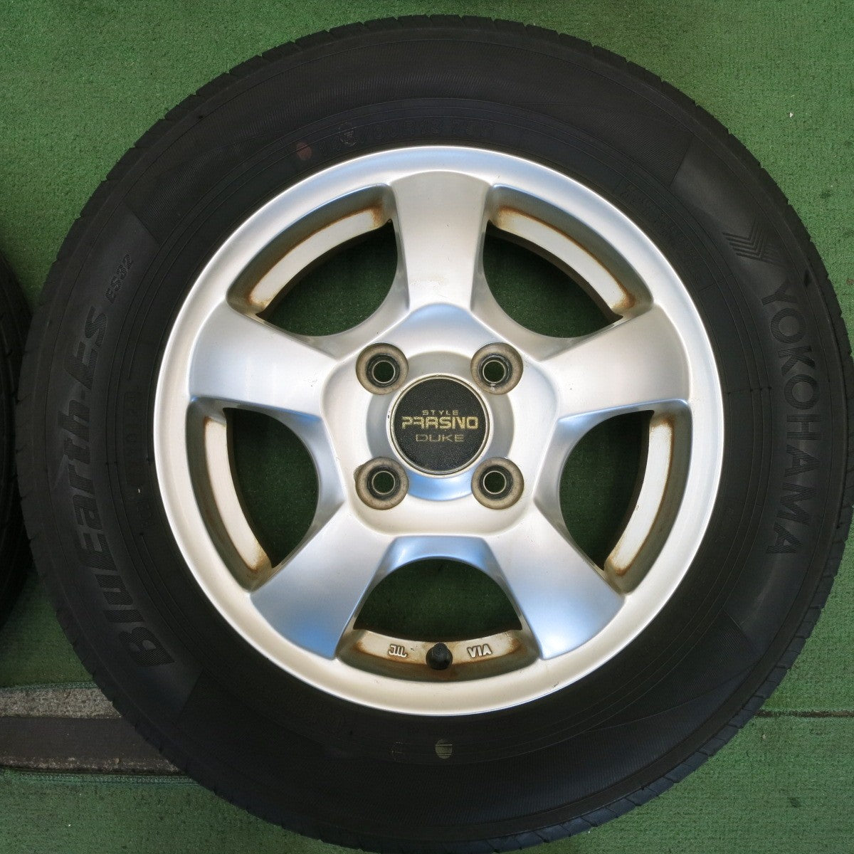 バリ溝！24年！ほぼ10分◎145/80R13 ヨコハマ BluEarth-ES ES32 STYLE PRASINO DUKE スタイル プラシノ 13インチ PCD100/4H◎6081302HAノ