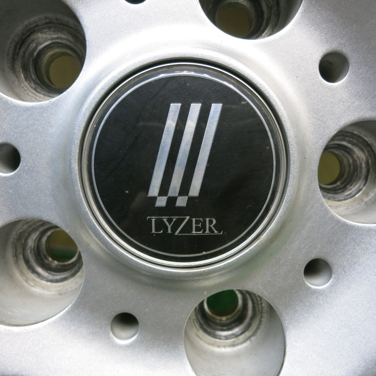 バリ溝！23年！9.5分★スタッドレス 195/65R15 ダンロップ ウインターマックス WM02 LYZER ライザー 15インチ PCD114.3/5H★6012204HAス