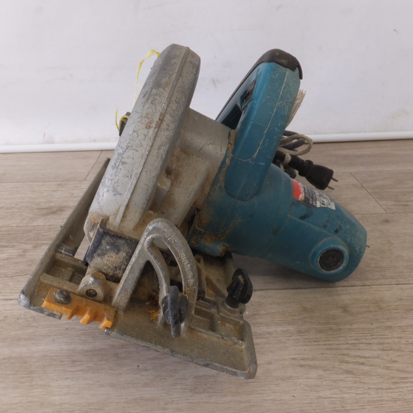 [送料無料] ★マキタ makita 190mm 電子マルノコ 5833CBA　100V 50-60Hz 1050W　木工用 超硬丸ノコ★