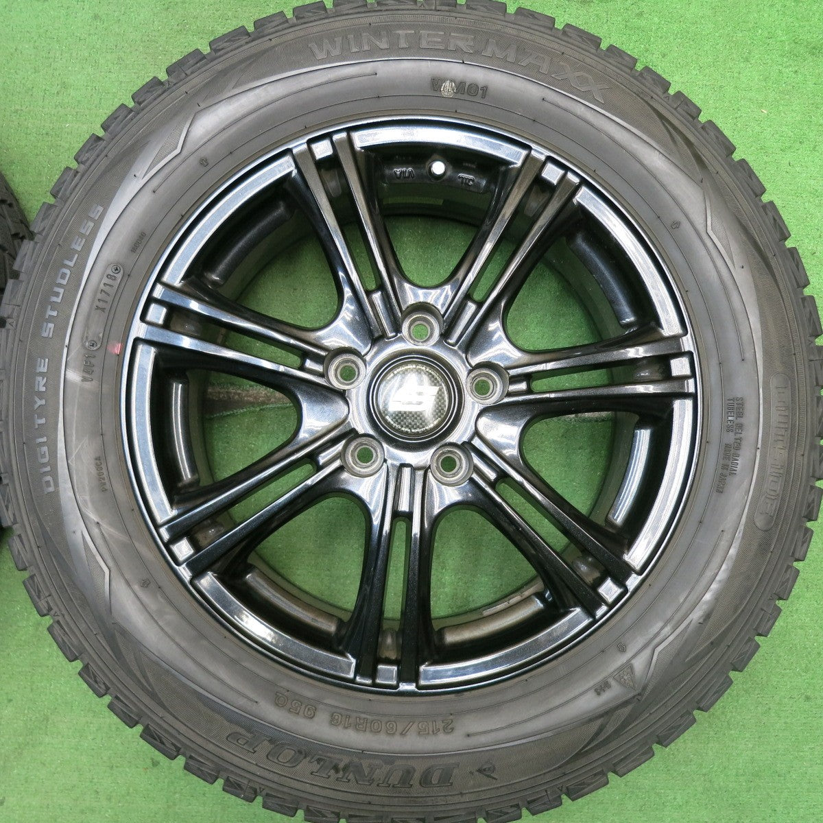 4本価格★スタッドレス 215/60R16 ダンロップ ウインターマックス WM01 STRANGER ストレンジャー 16インチ PCD114.3/5H★5081403HAス