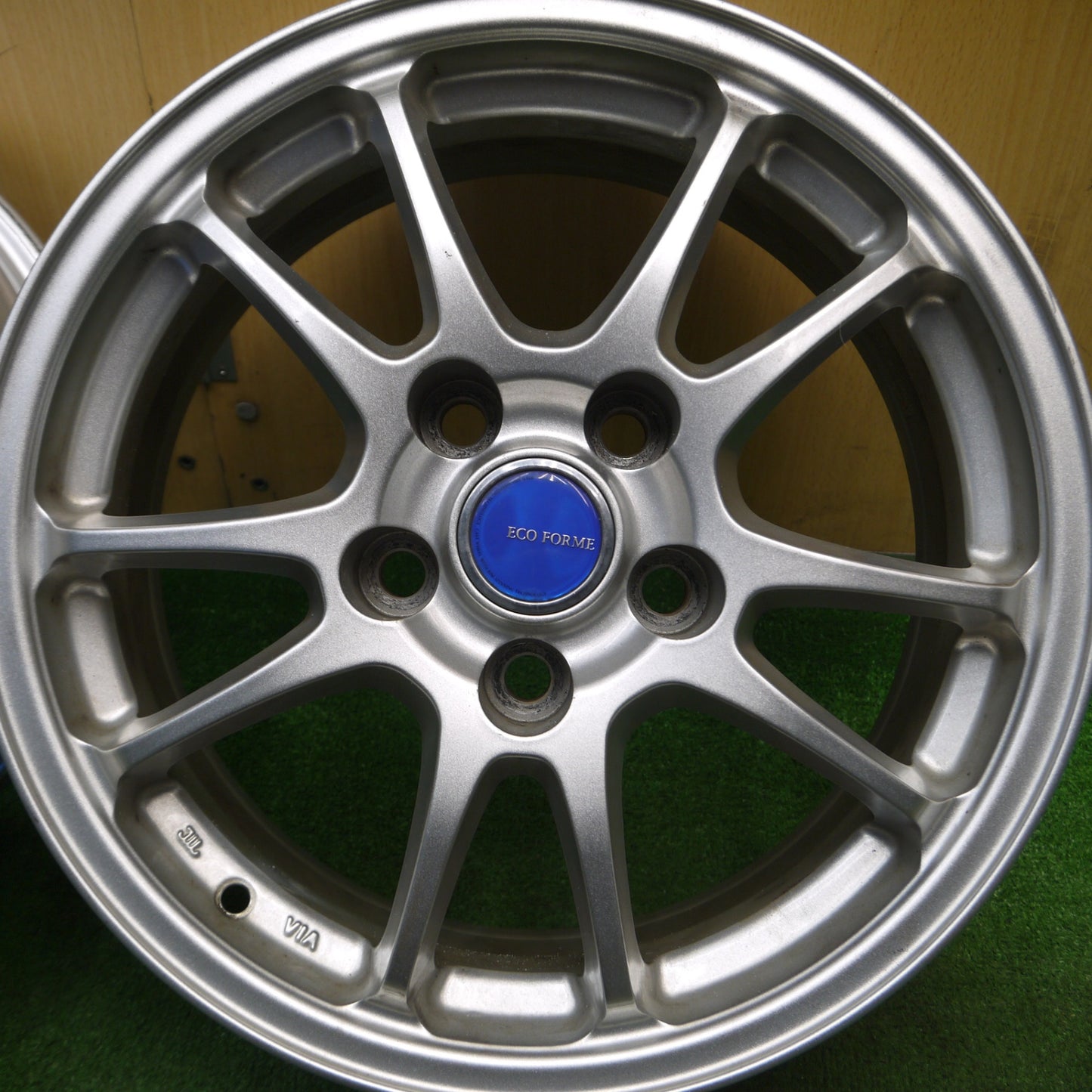 [送料無料] キレイ★ECO FORME エコフォルム 16インチ ホイール 16×6.5J PCD114.3/5H★5012206Hホ